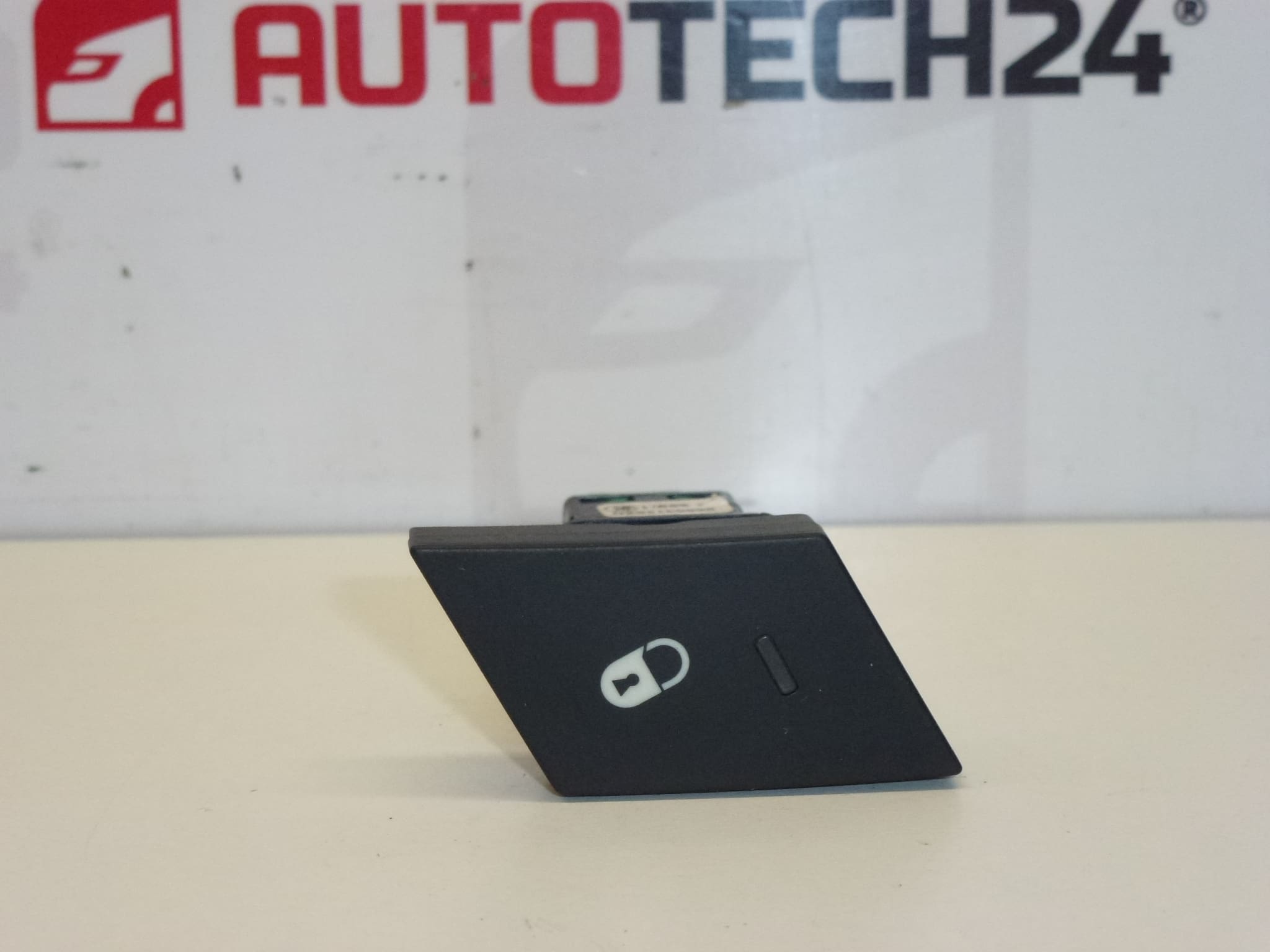 Központi zár vezérlő Citroën Peugeot 96553146ZD 6554XZ