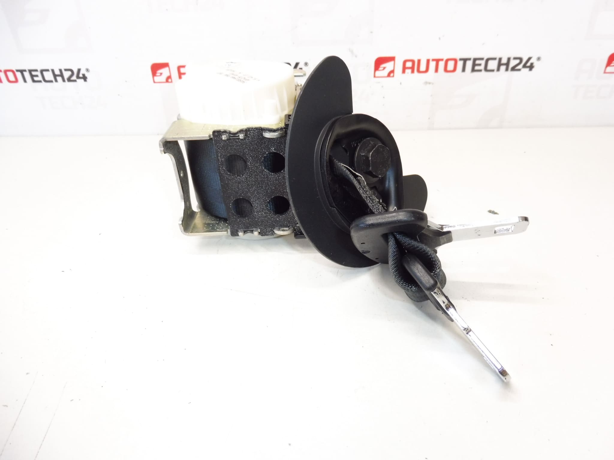 Középső Hátsó Biztonsági Öv Peugeot 5008 34058194A 8975SK - Image 2