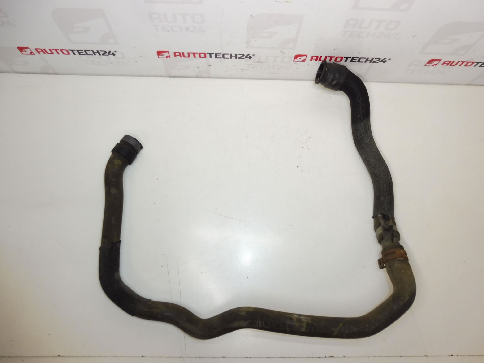 Vízhűtő cső Citroën Peugeot 1.4 VTI 1.6 VTI 135201 1351NG - Image 2