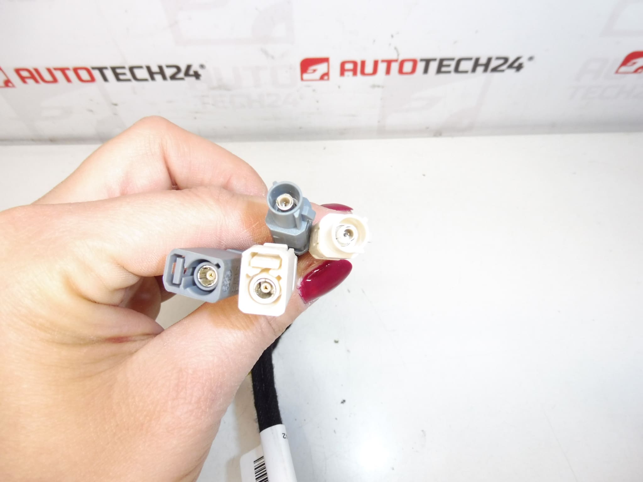 Antenna Vezetékköteg Citroën C4 II B7 és DS4 9675654480 6587C8 - Image 2