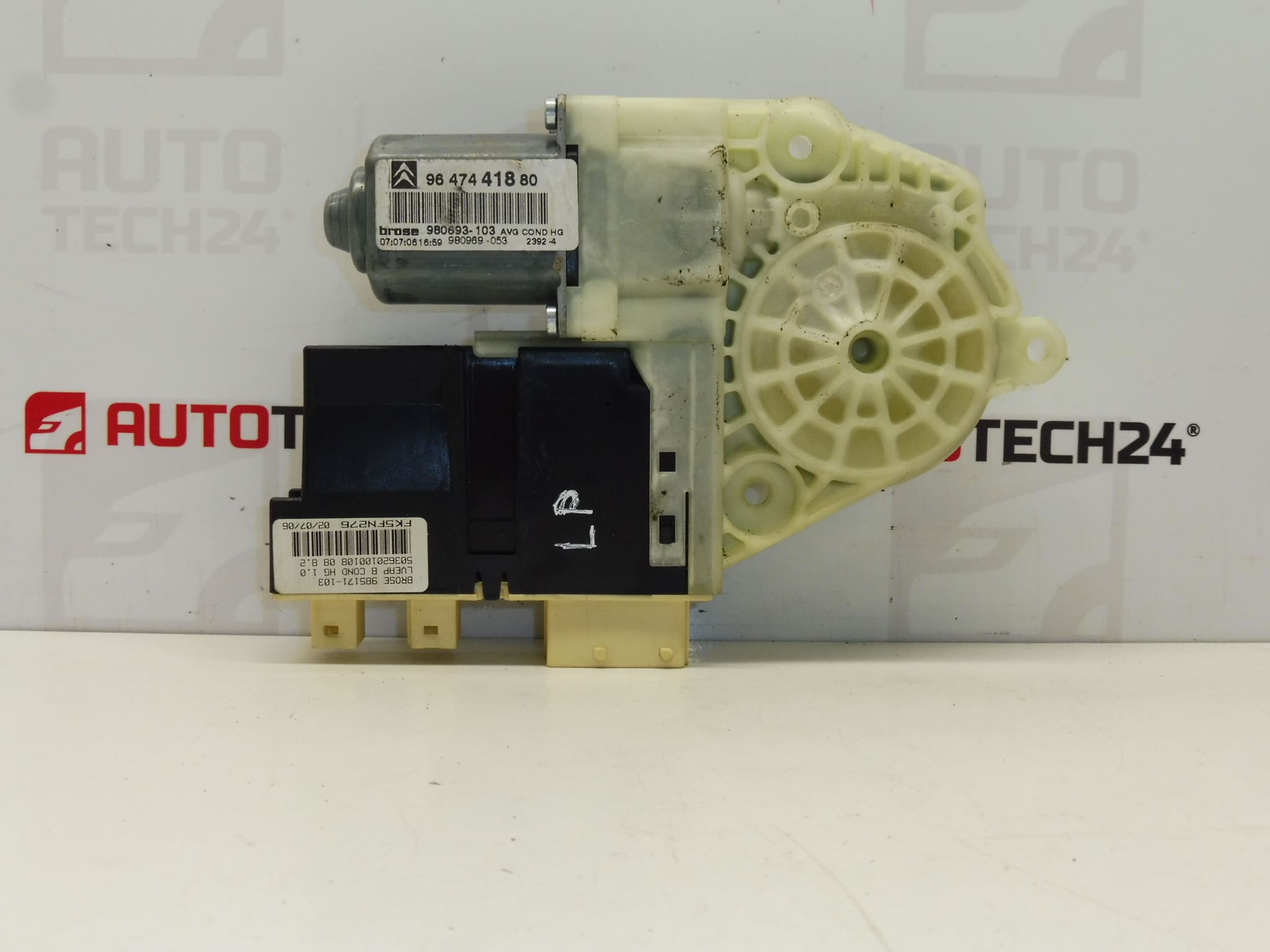 Citroën C4 bal oldali ablaktörlő motor 9647441880 9222AY