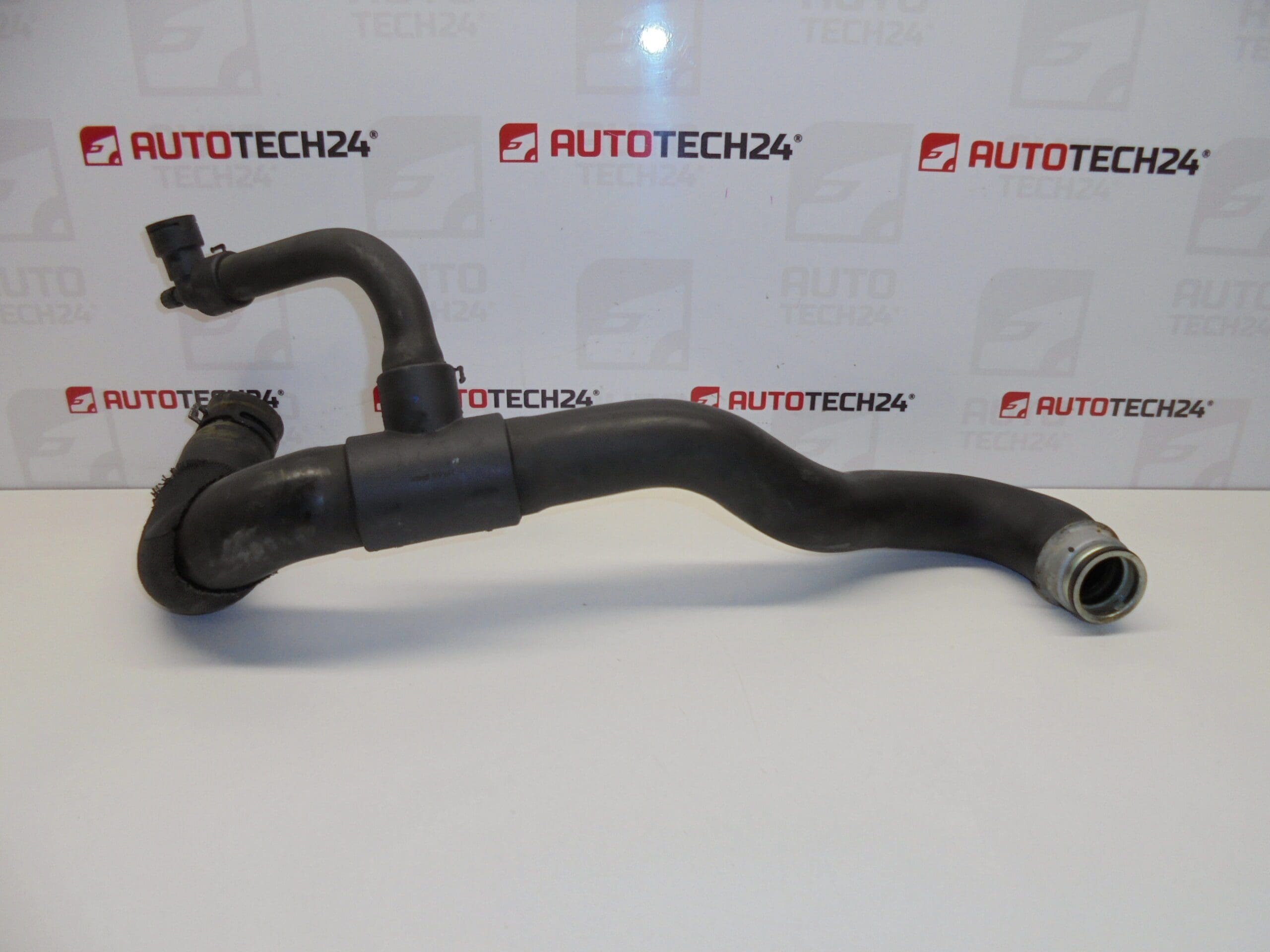 Víztömlő Citroën Peugeot 2.0 HDI 1351GT