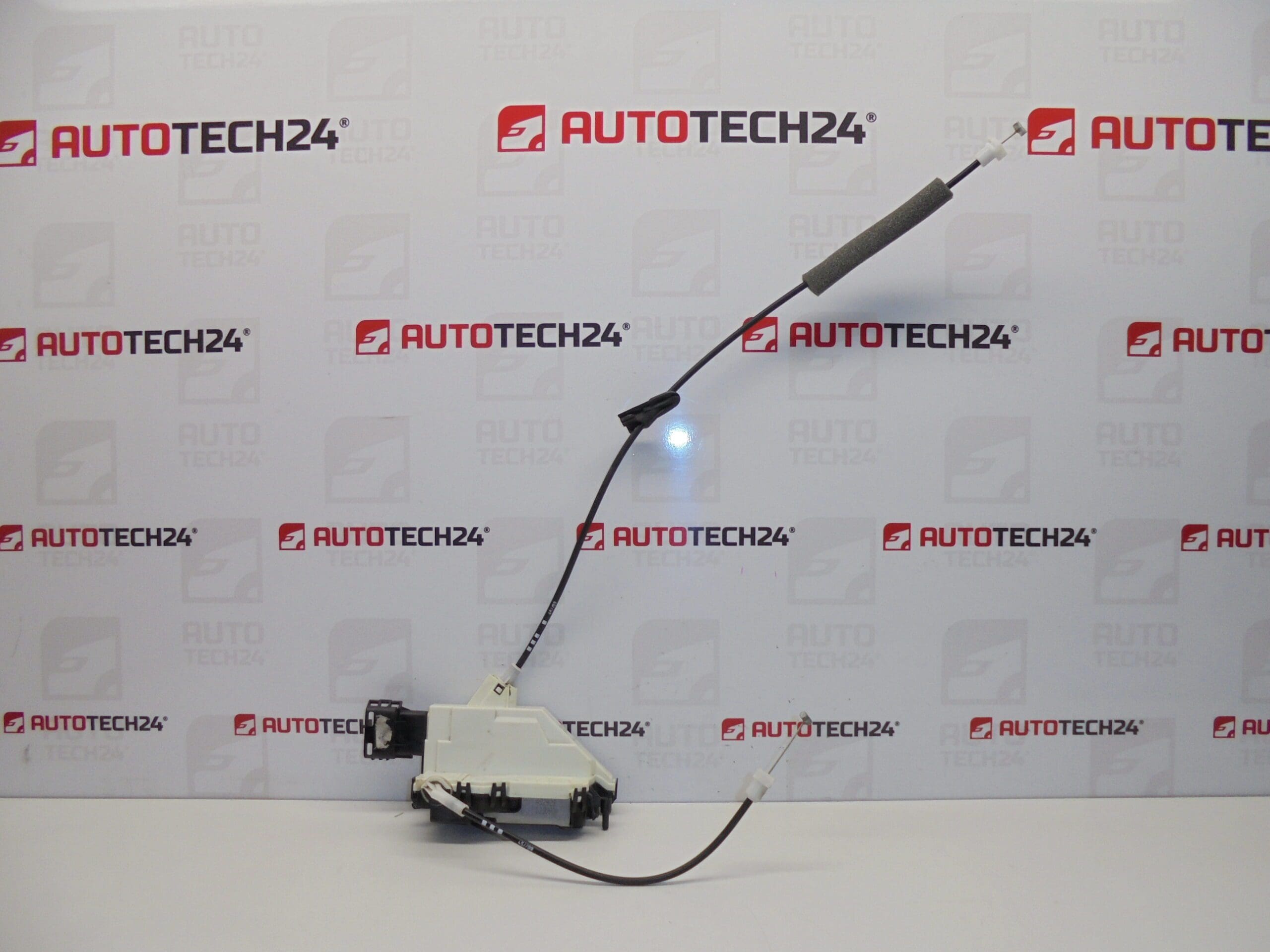 Bal hátsó ajtózár Peugeot 308 9137T9 9800617380