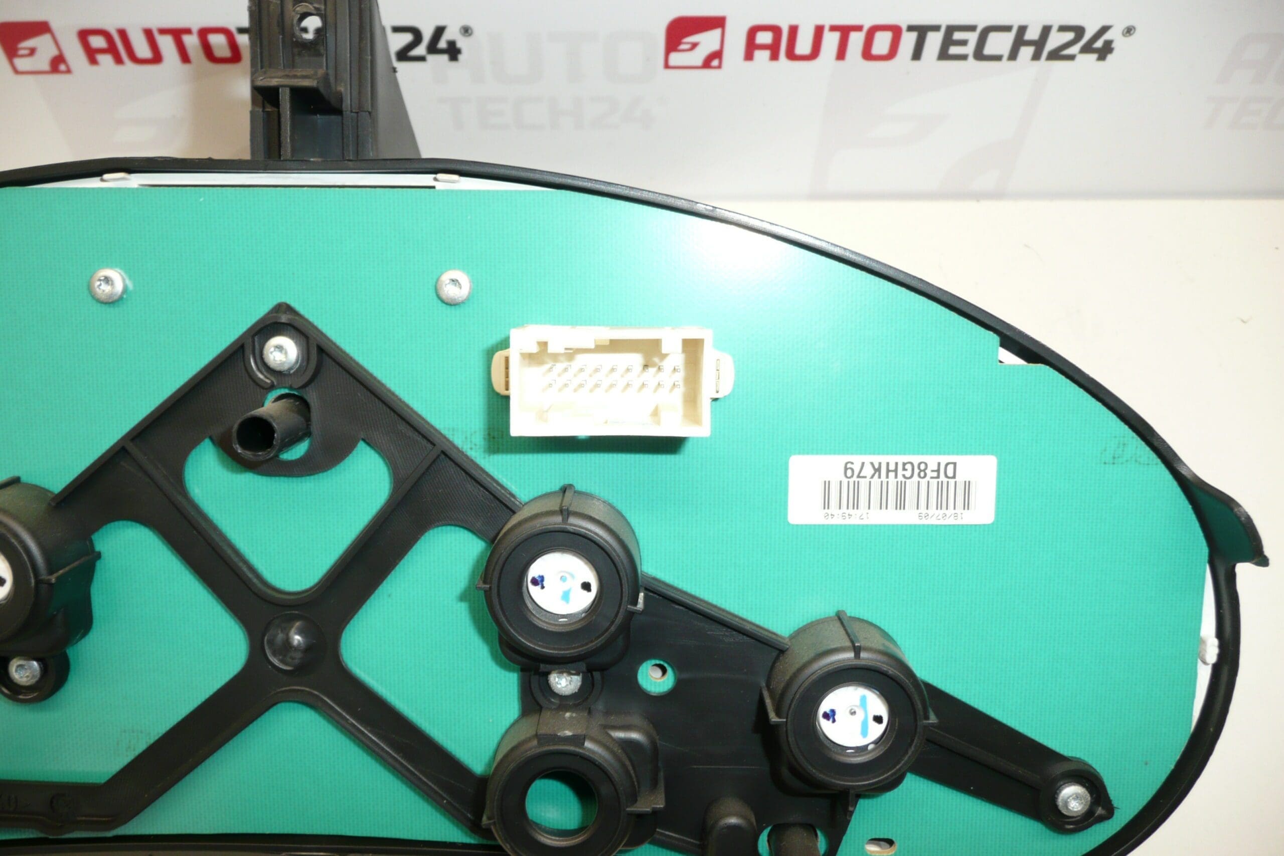 Sebességmérő Citroën Peugeot futásteljesítmény 144000 km 9662745180 6105V8