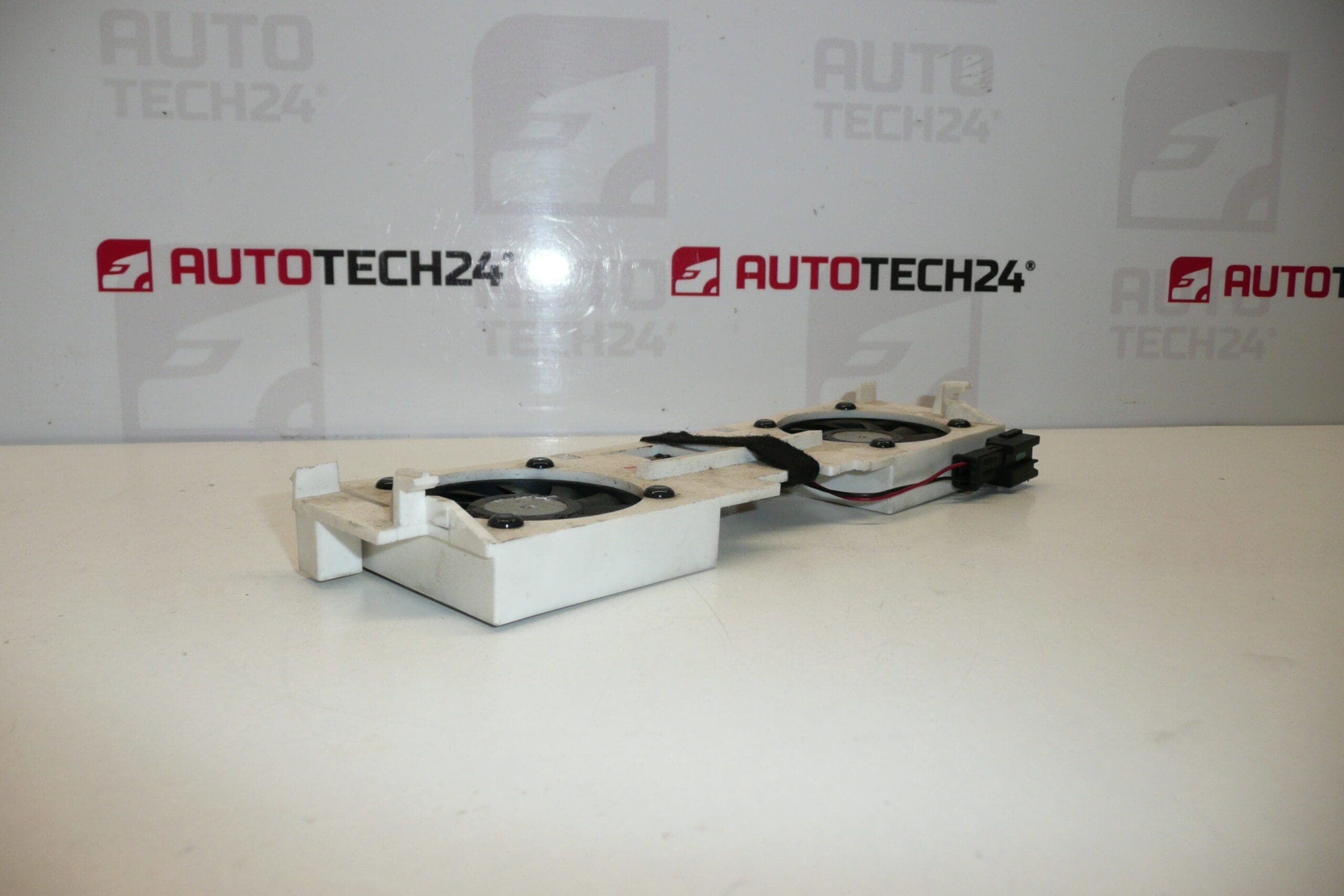 Autórádió hűtőmodul Citroën Peugeot 9654090280 9641259880 6560JN