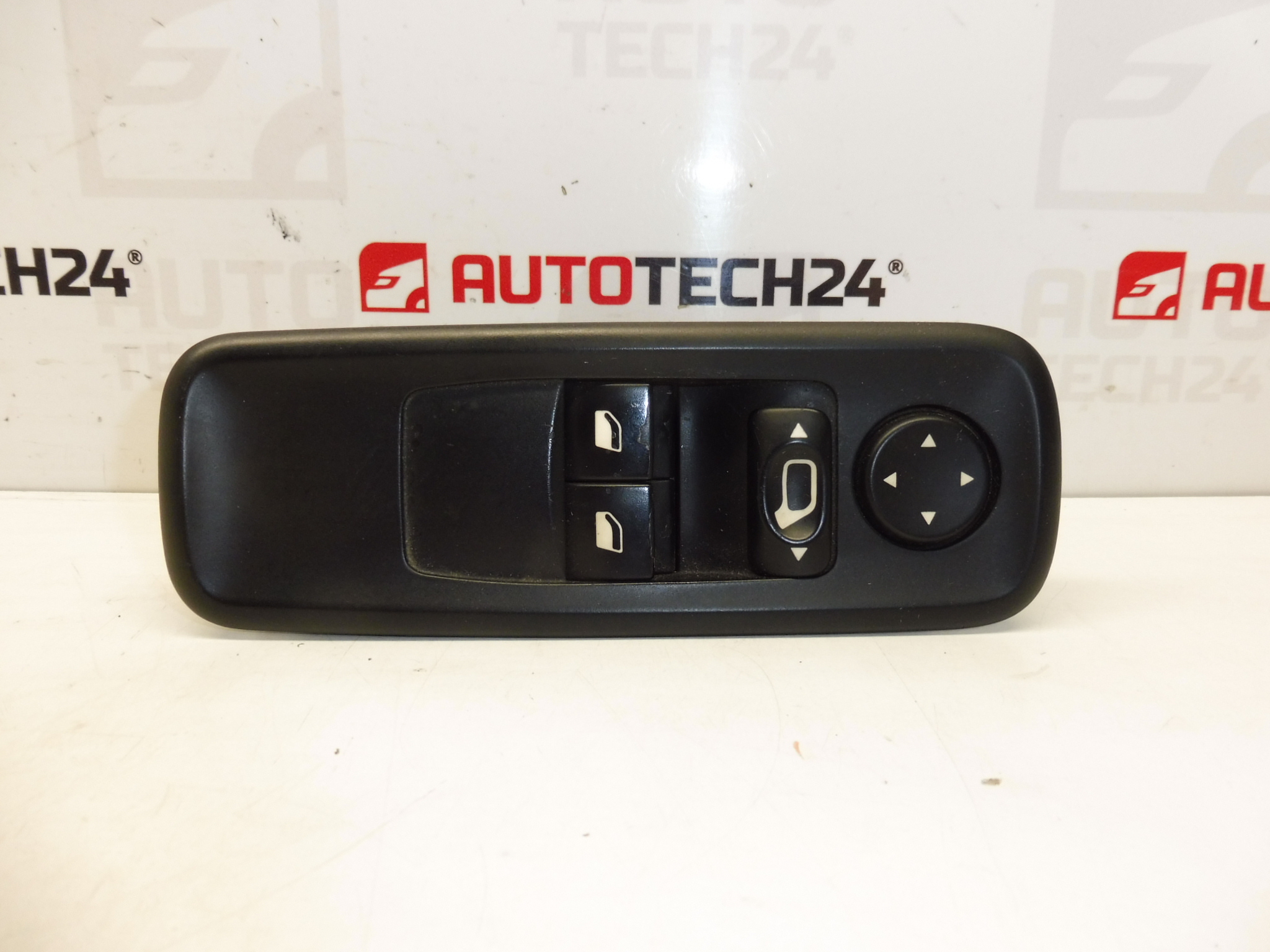 Vezető Citroën C8 Peugeot 807 14996350XT 6554RV