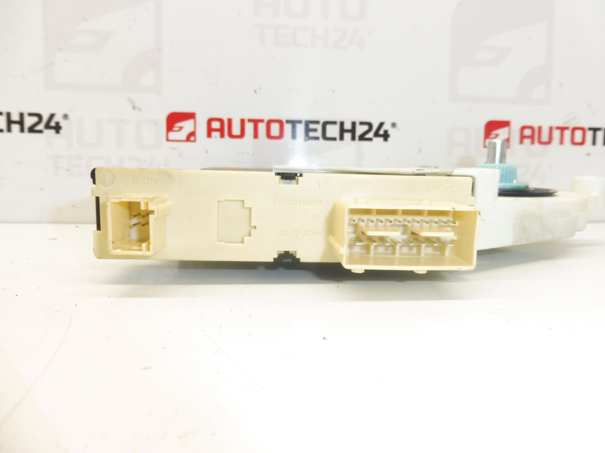 Jobb első ablaktörlő motor Citroën Peugeot 1400794280 9222AC