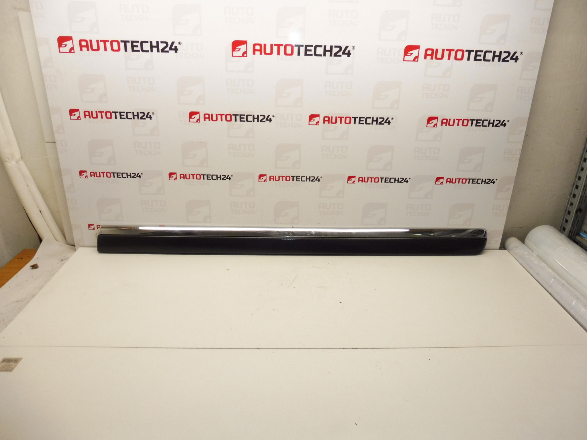 Bal hátsó ajtó díszléc Citroen C8 Peugeot 807 EYJ 1401029977 8546W2