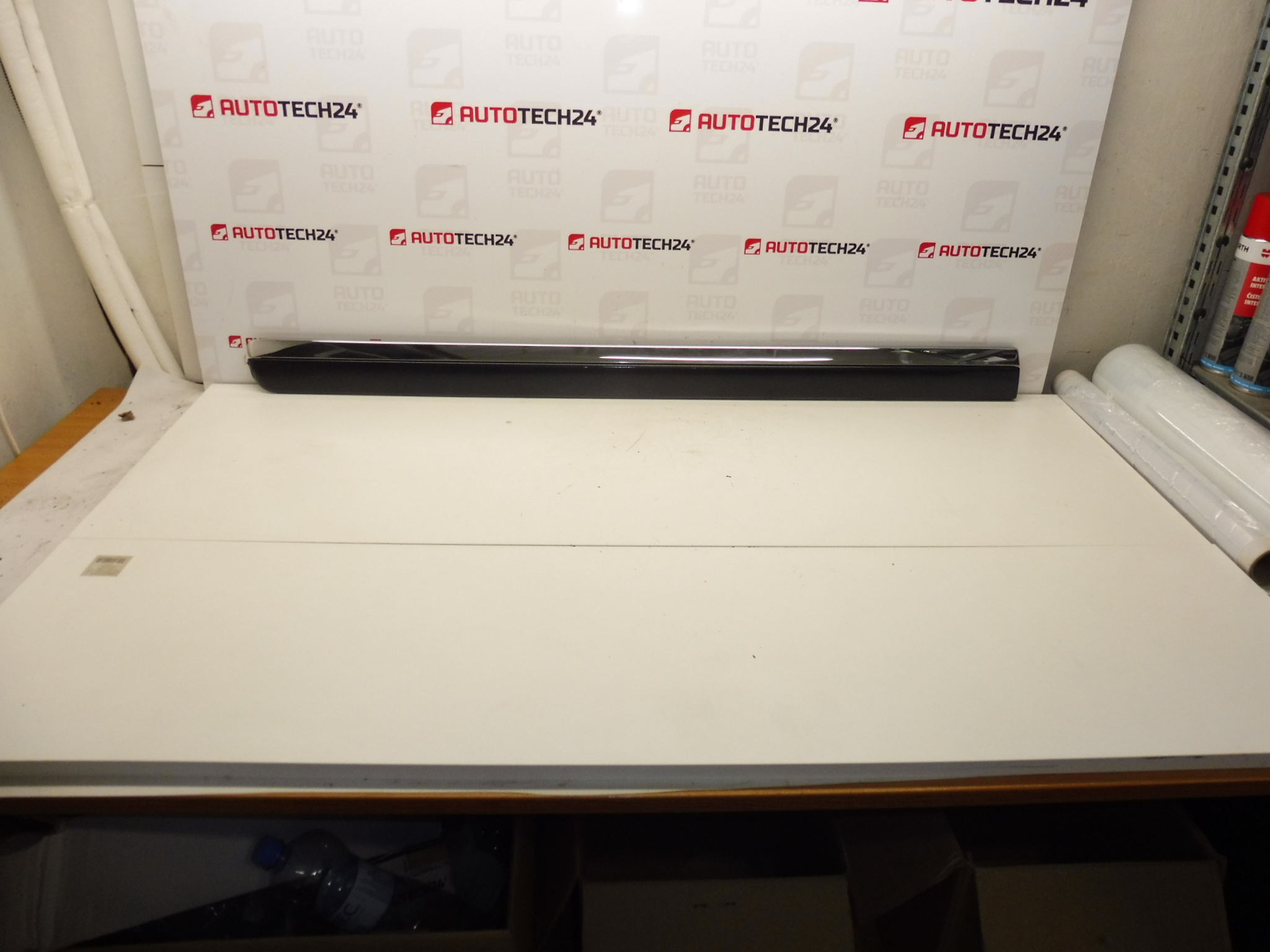 Jobb hátsó ajtó díszléc Citroen C8 Peugeot 807 EYJ 1401029677 8546W3