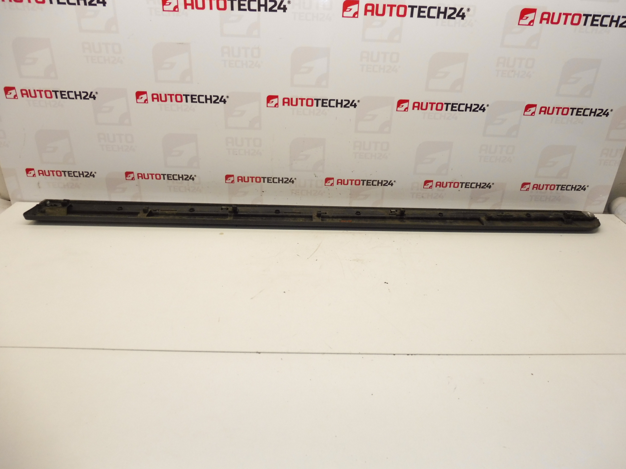 Jobb hátsó ajtó díszléc Citroen C8 Peugeot 807 EYJ 1401029677 8546W3