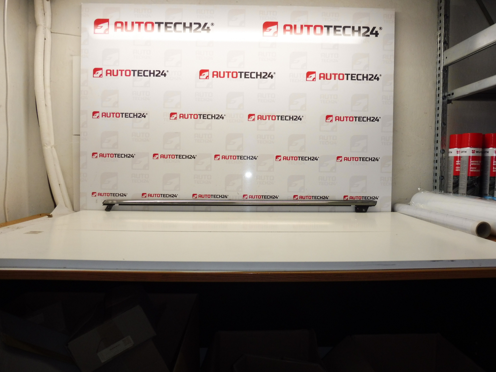 KRÓM csík bal első ajtóhoz Citroen C4 Picasso 9334P7