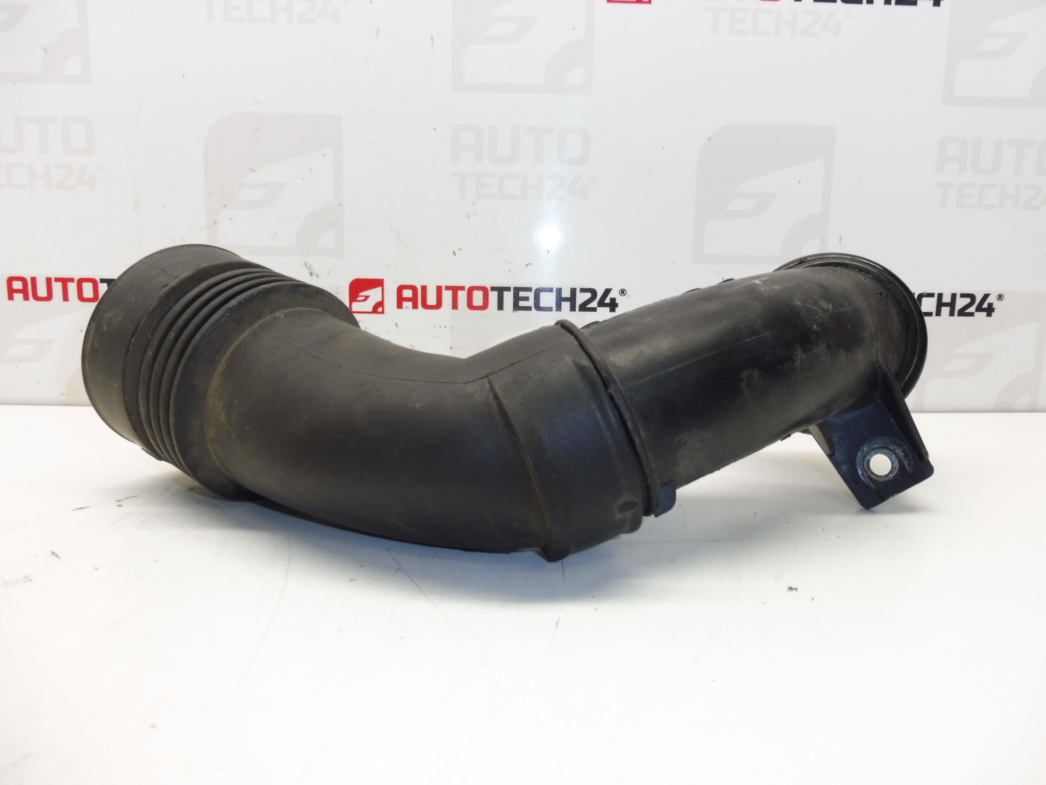 Turbó szívócső 1.6 e-HDI Citroën Peugeot 9683725080 1434F7