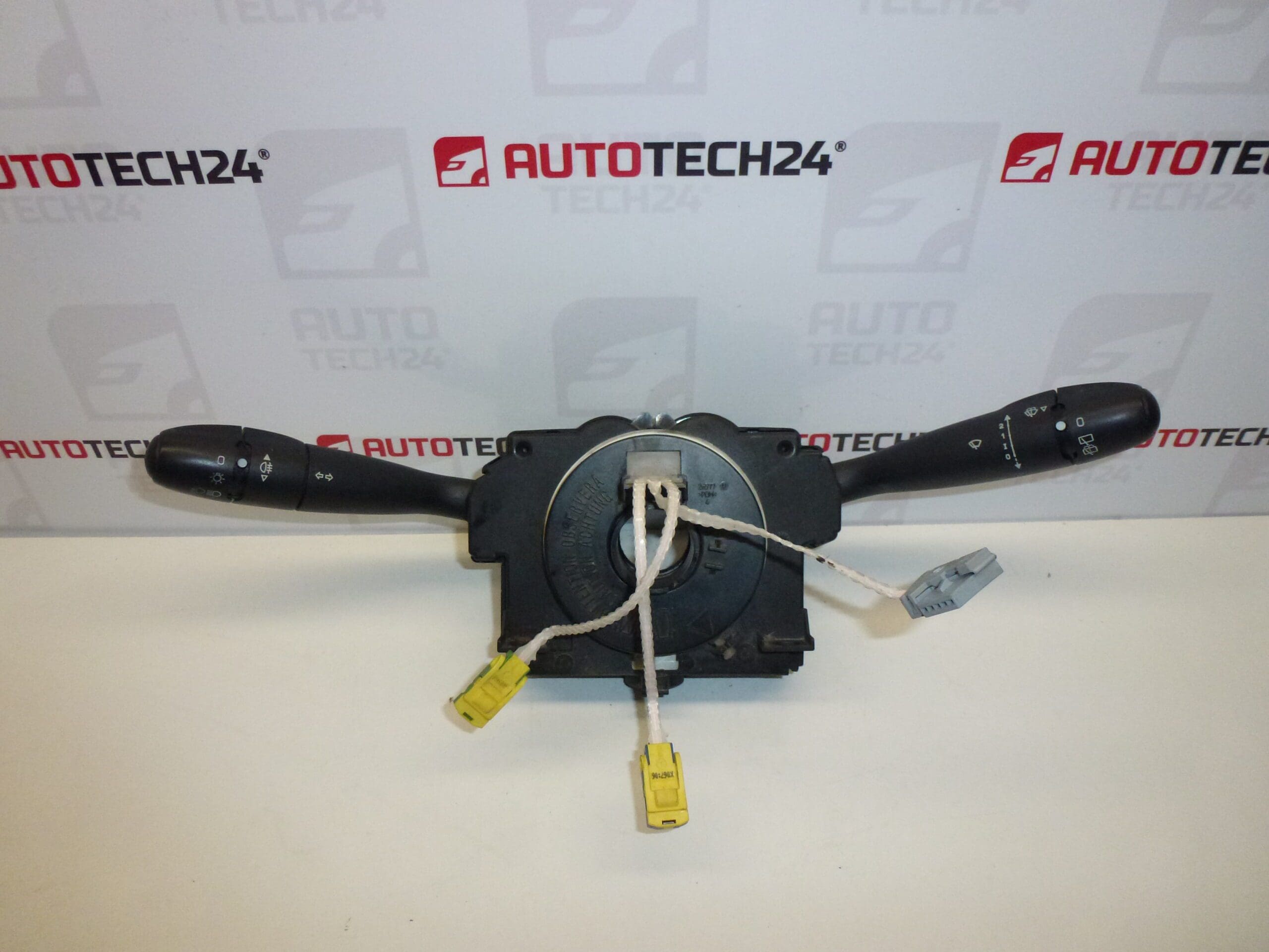 Citroën Peugeot 96605668XT 6239Q3 karok