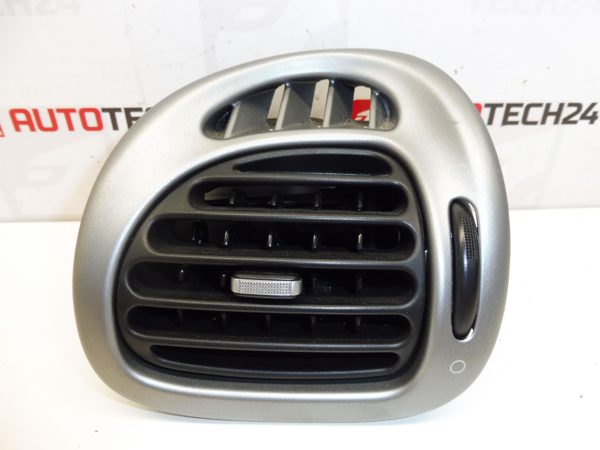 Levegő kimenet HTG Citroën Xsara Picasso 9631280177 8264AT