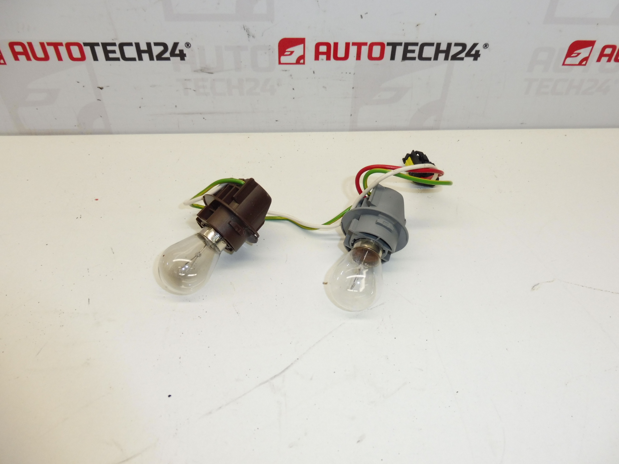 Peugeot 607 6534GT hátsó lámpa foglalat kábelköteg