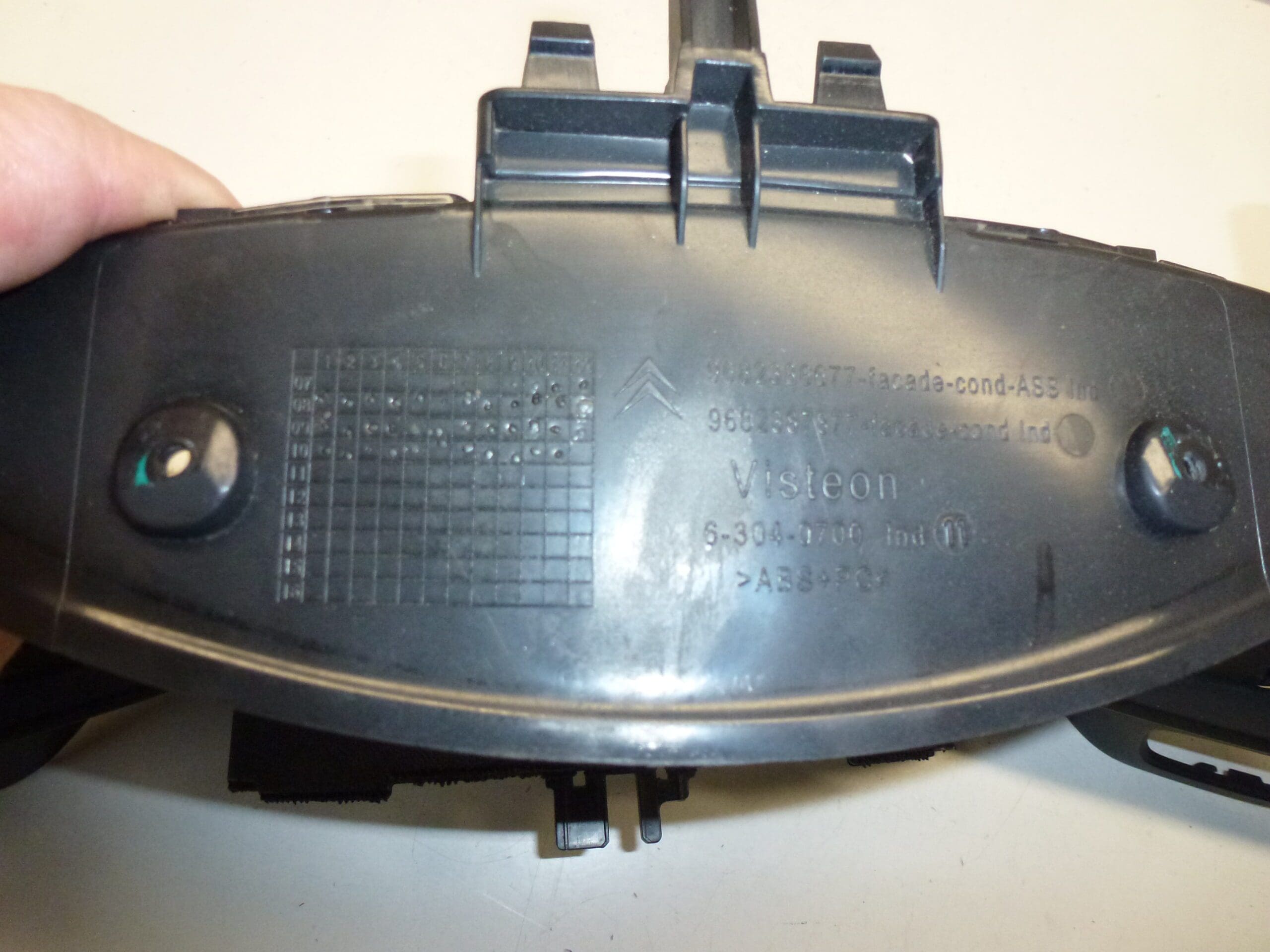 Fordulatszámmérő rács Citroën C5 X7 9682386677 9682425477 9682425577