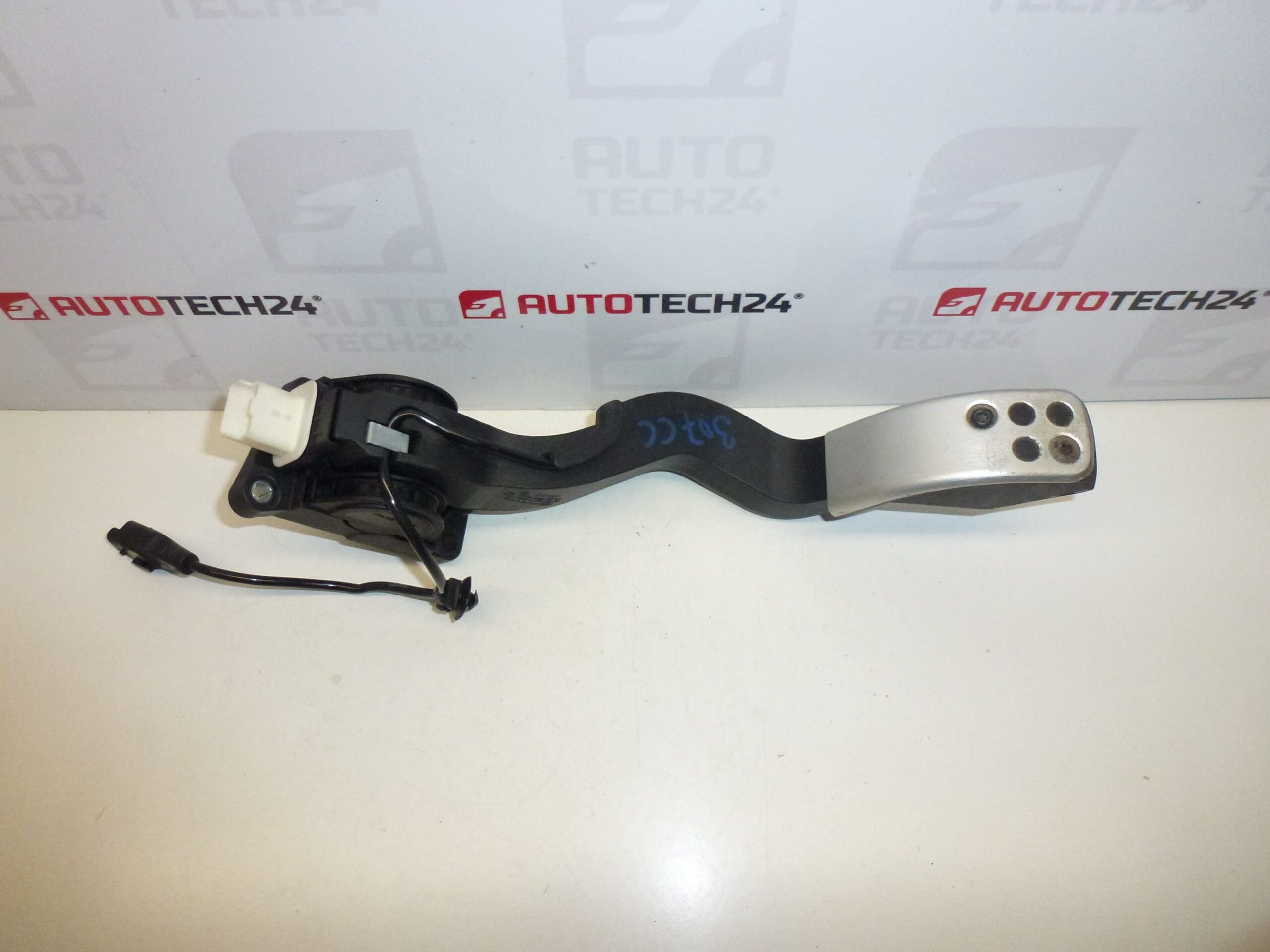 Gázpedál Peugeot Bosch 0280755046 9657395877 1601R2