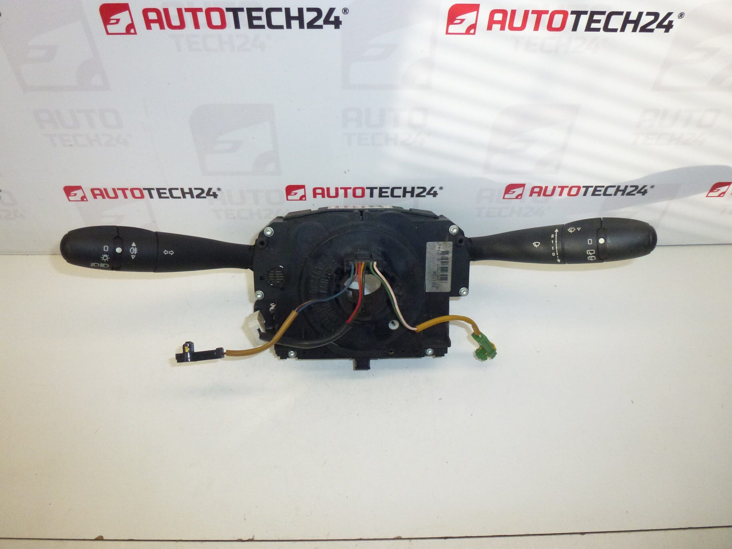 Peugeot 207 kar vezérlők 96630730XT 624262