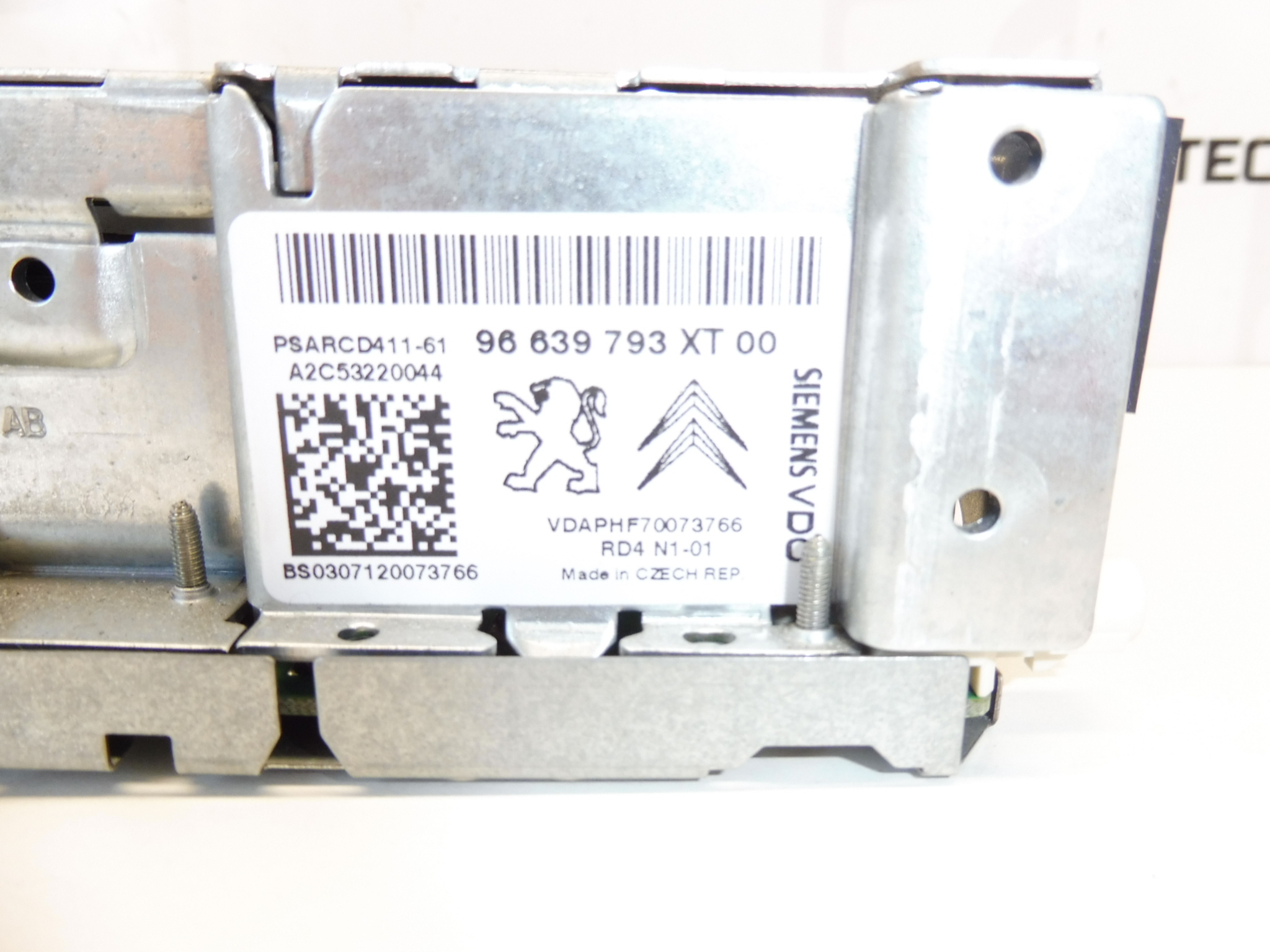 Autórádió CD Citroën Peugeot 96639793XT 16077504XT