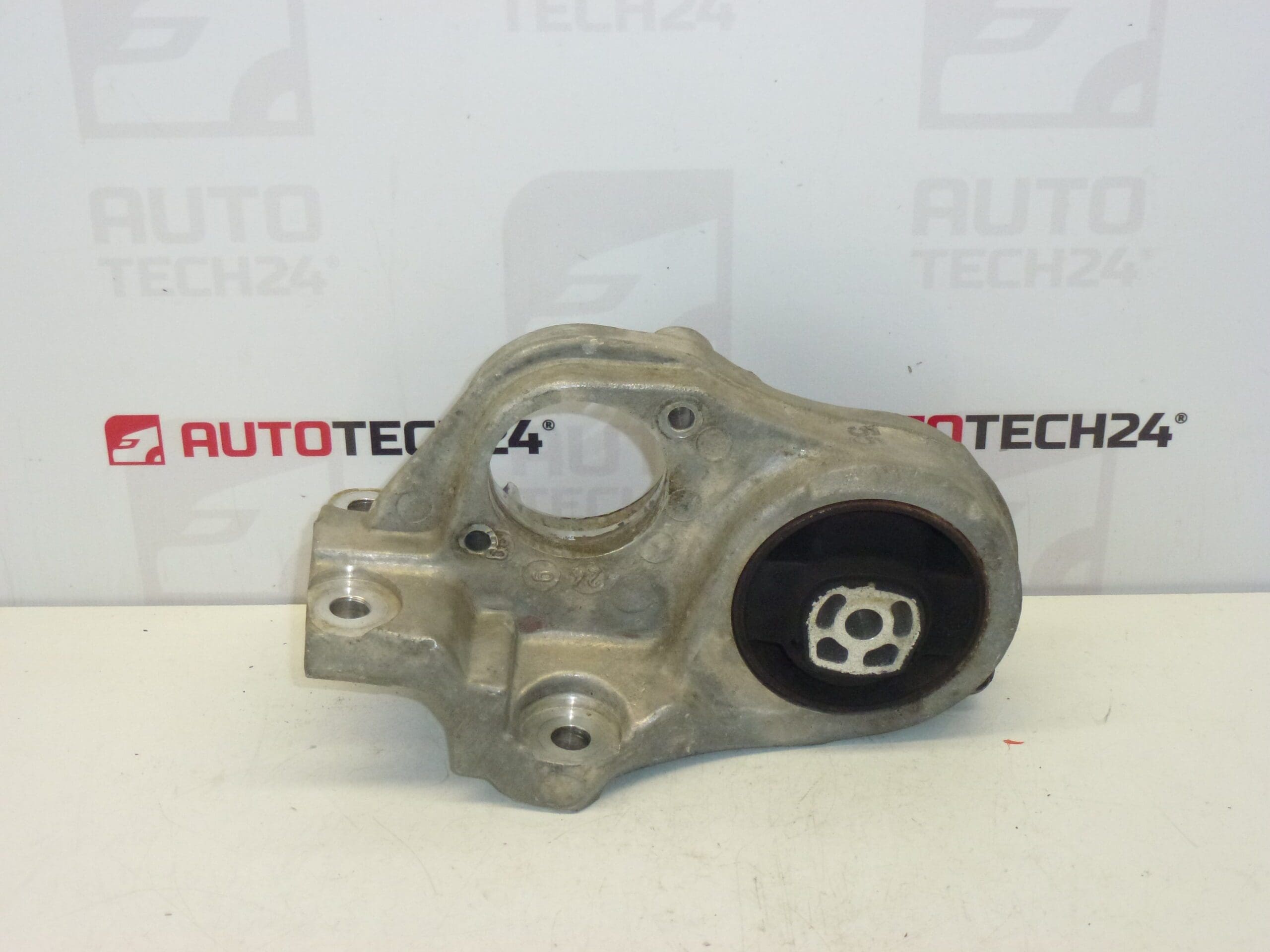 Féltengely tartó Citroën Peugeot 9644772380 1807V3