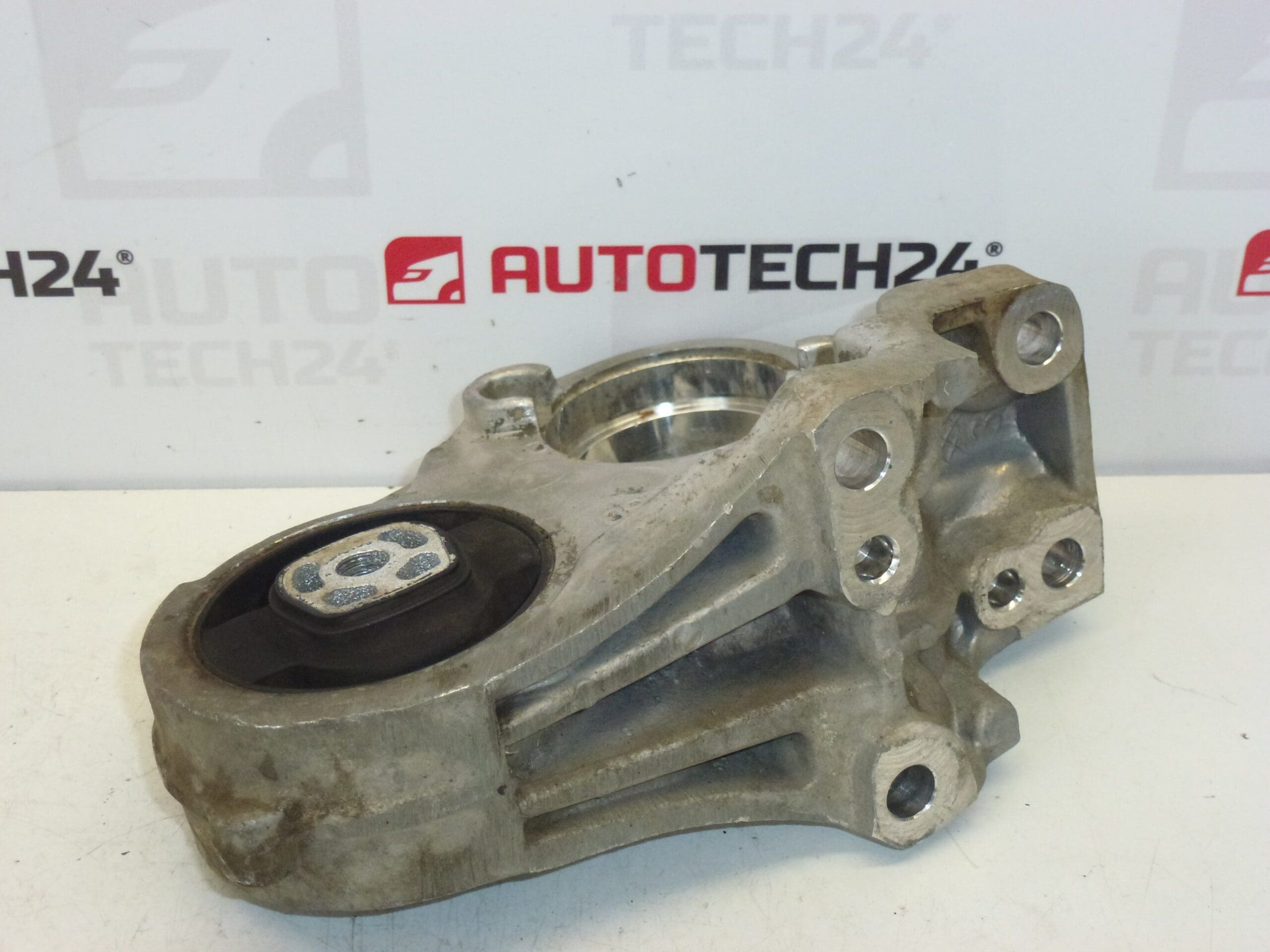 Féltengely tartó Citroën Peugeot 9644772380 1807V3