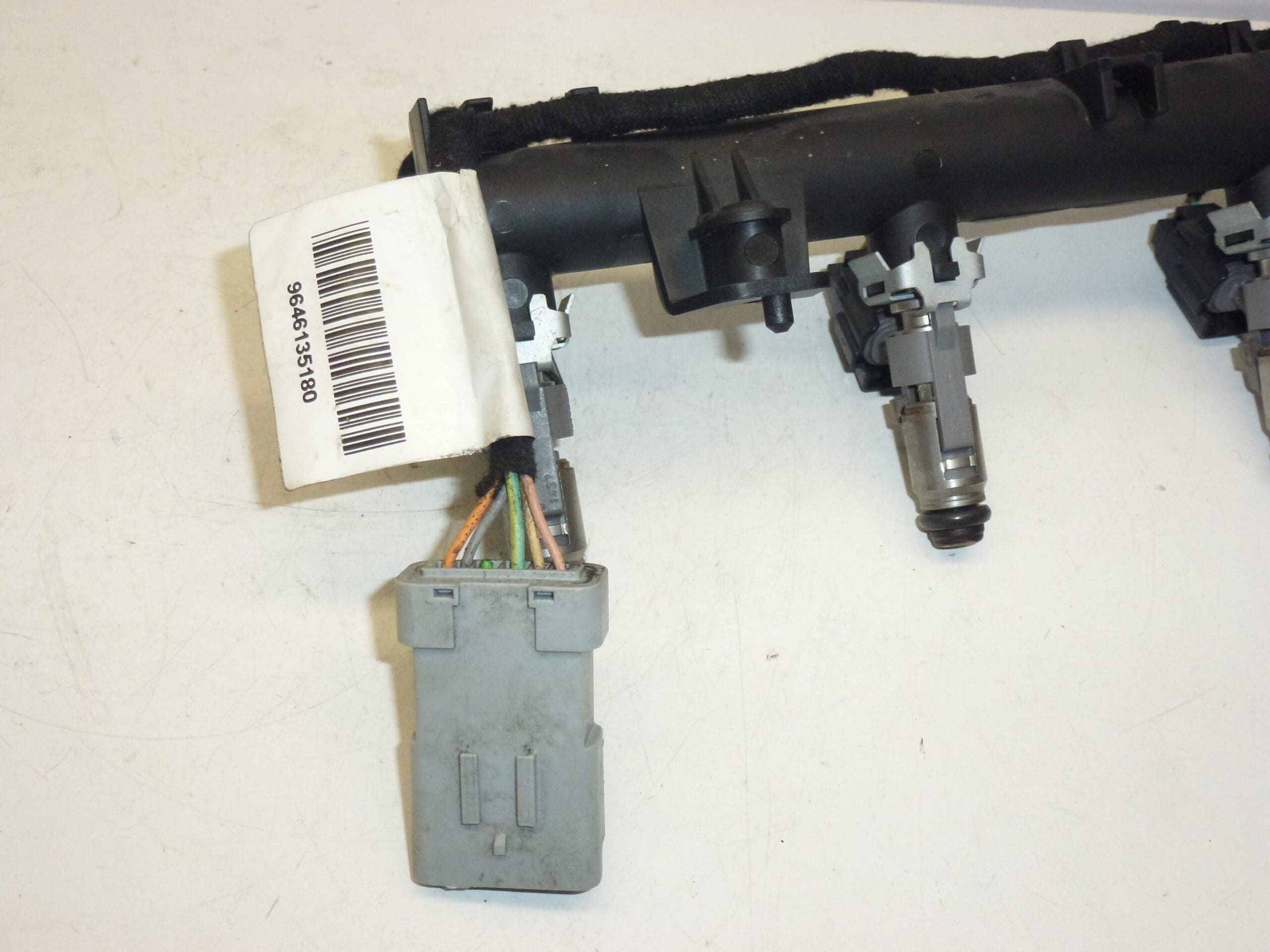 Befecskendező 1.4 16V Citroën Peugeot 1984F4