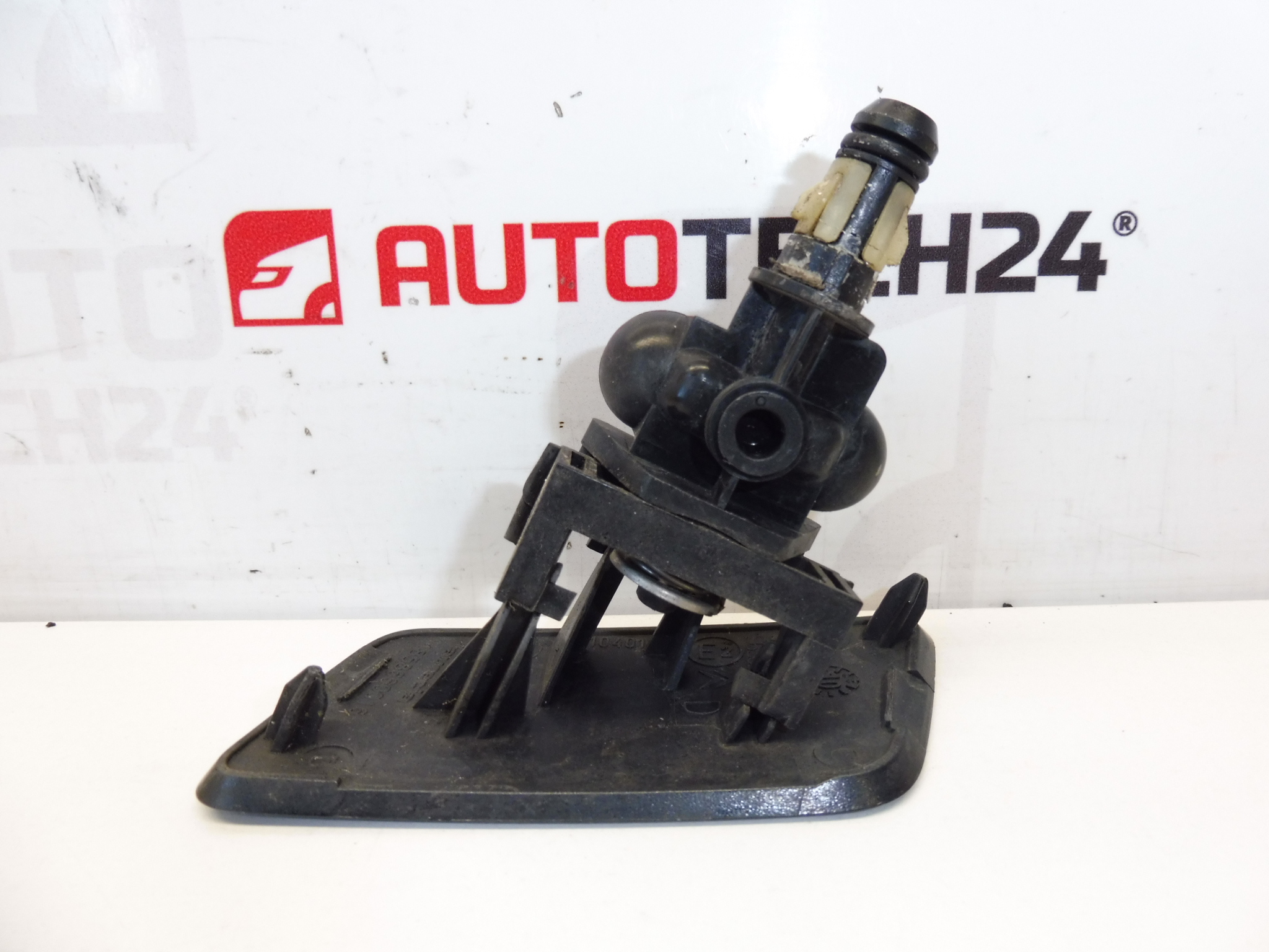 Fúvóka + sapka a jobb oldali fényszórómosóhoz EXLD Citroën C5 II 6438P5 7414JC