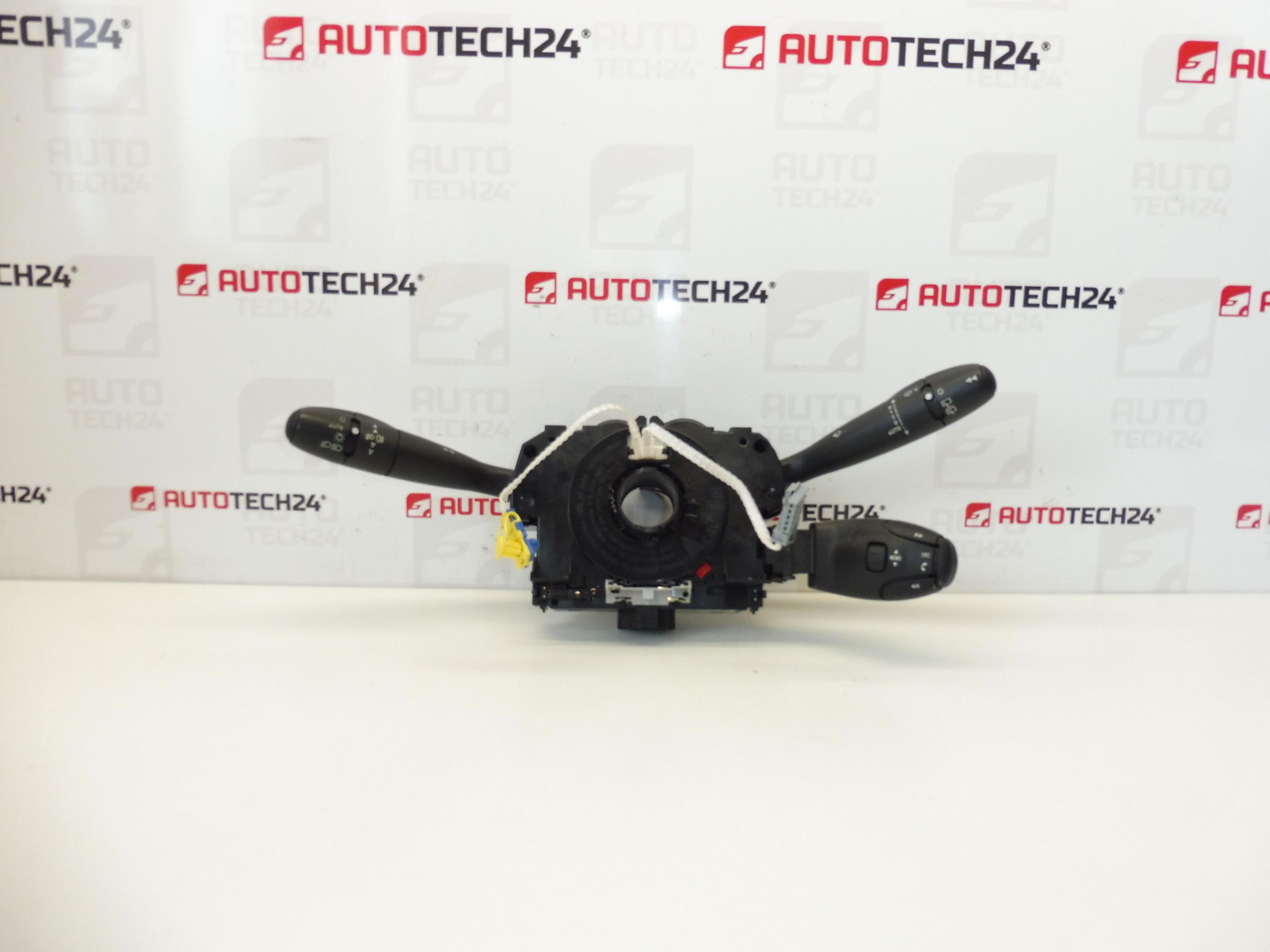 Peugeot 308 kar vezérlők 96643943XT 98062014XT 6242PK