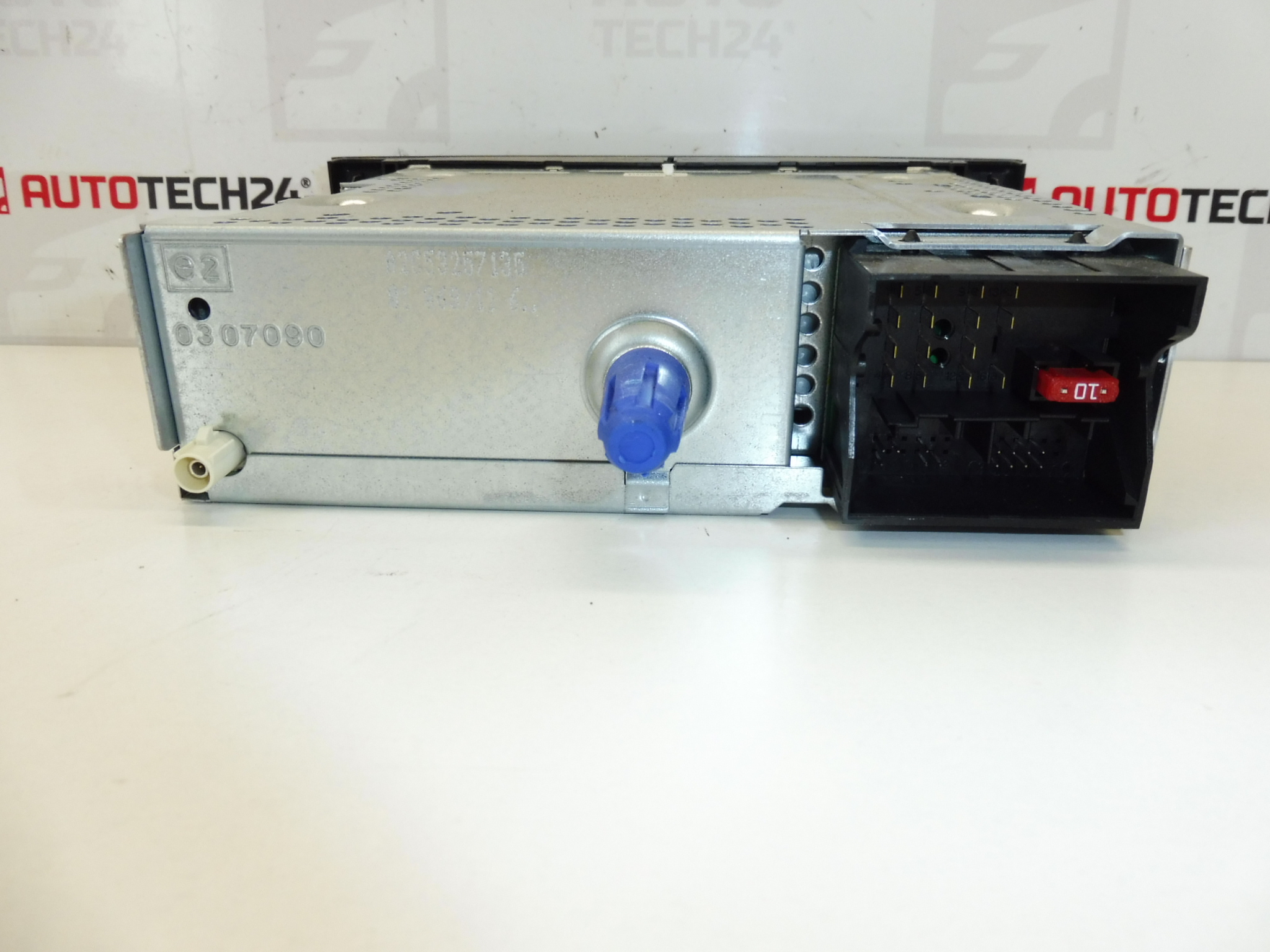 Autórádió CD Continental RD4N1M Peugeot 308 96766652XH 6574QR