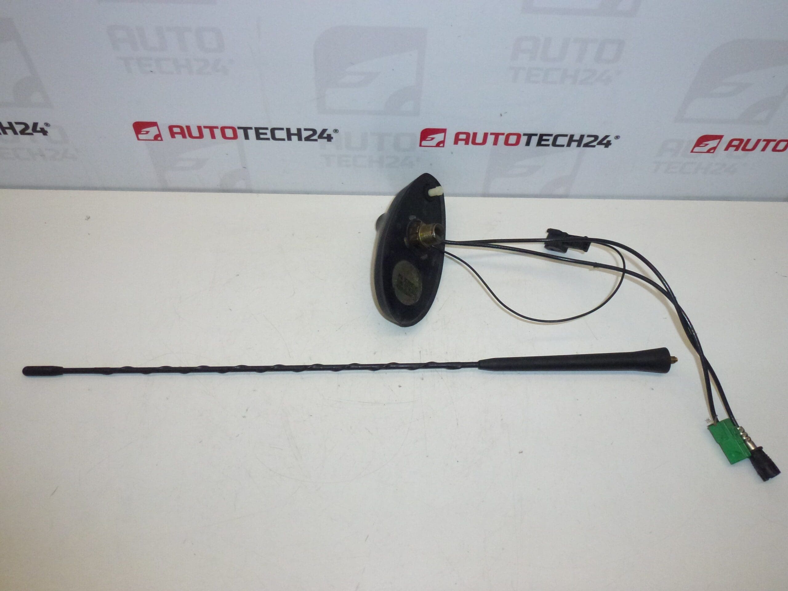 Antenna Citroën C5 szedán 01-04 9638990180 6561P1
