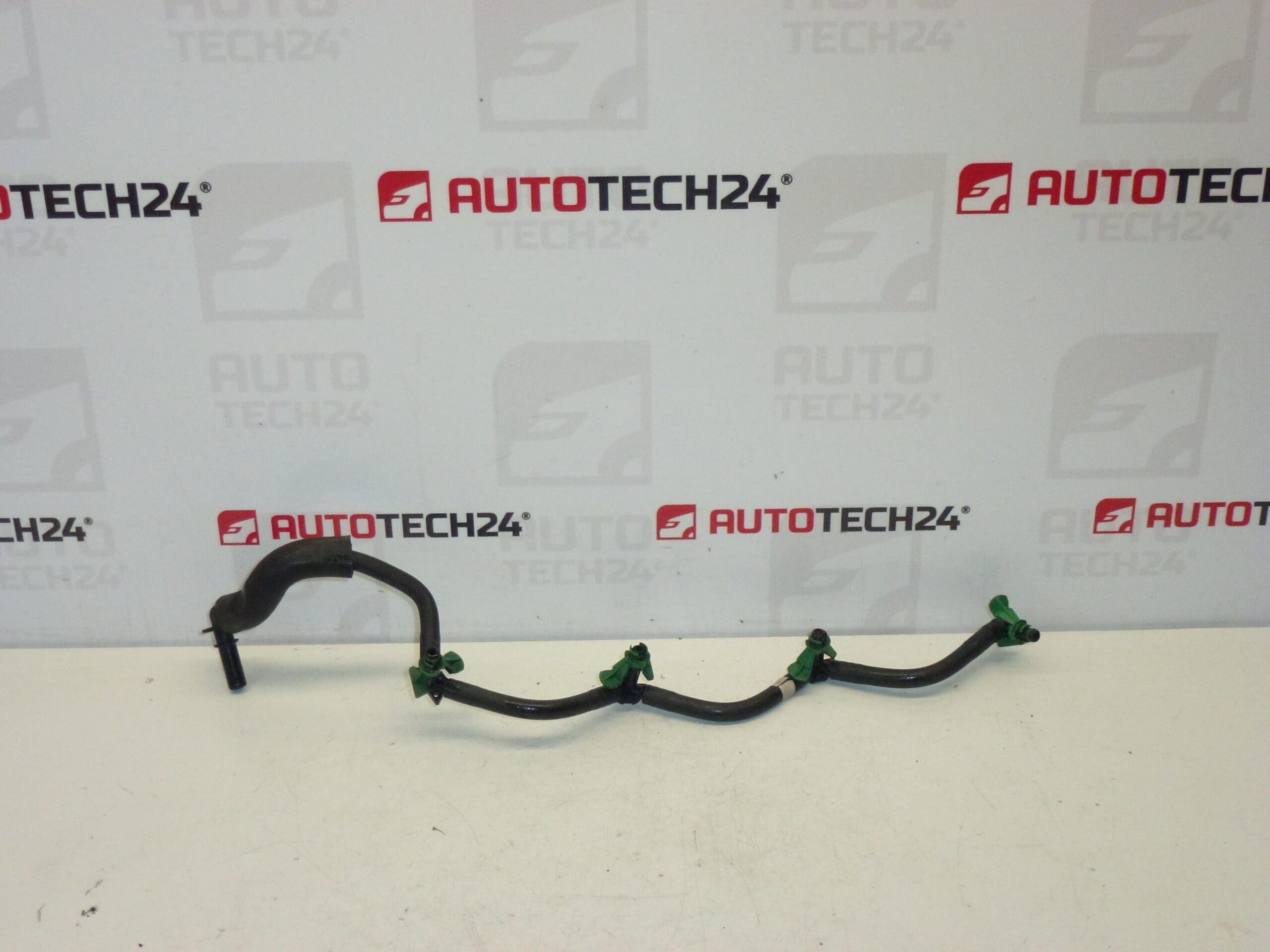 Túlfolyó tömlők Citroën Peugeot 9676245280 9676290580 1574JK