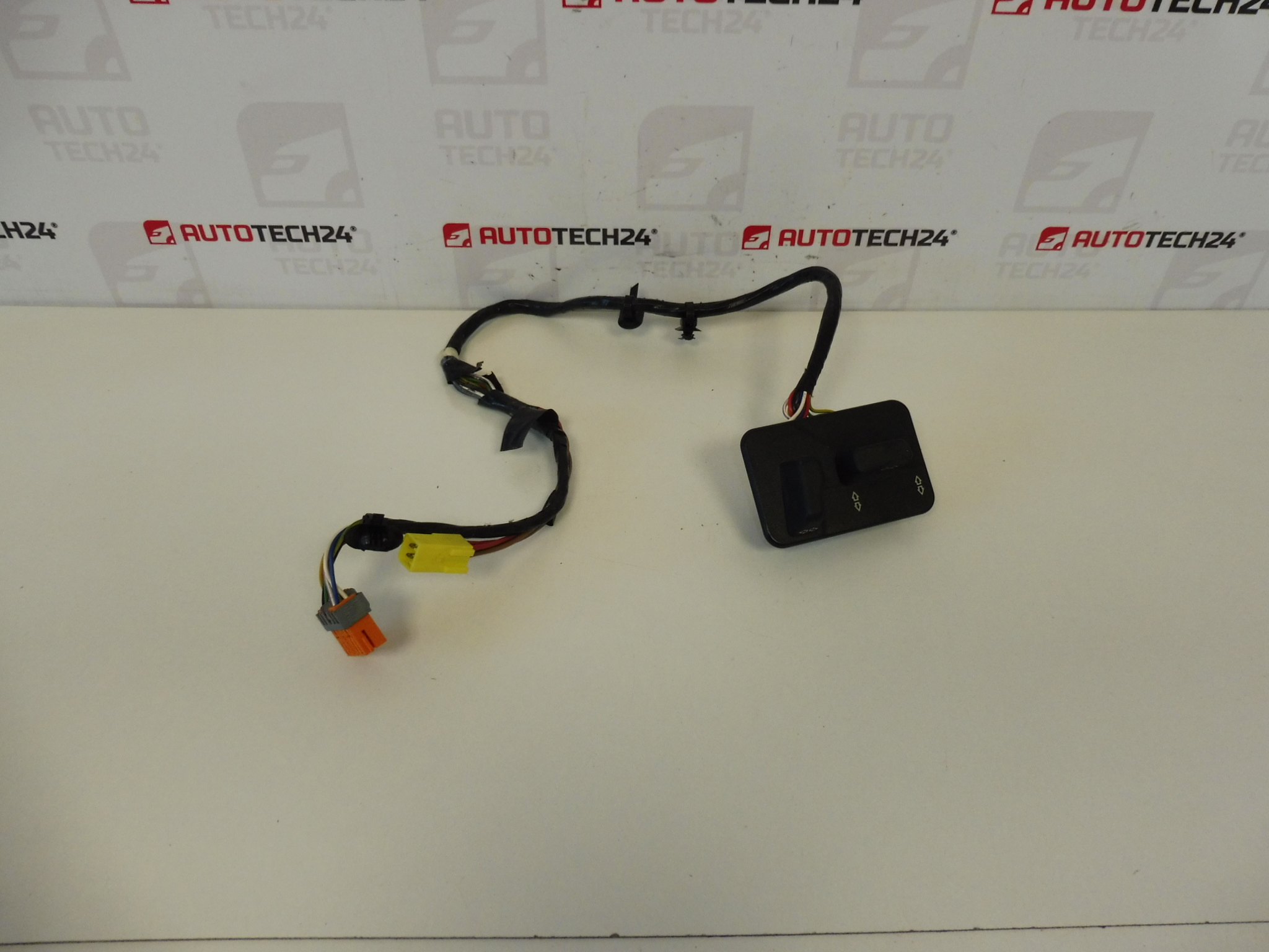 Citroën Peugeot 6556H0 elektromos ülésvezérlő