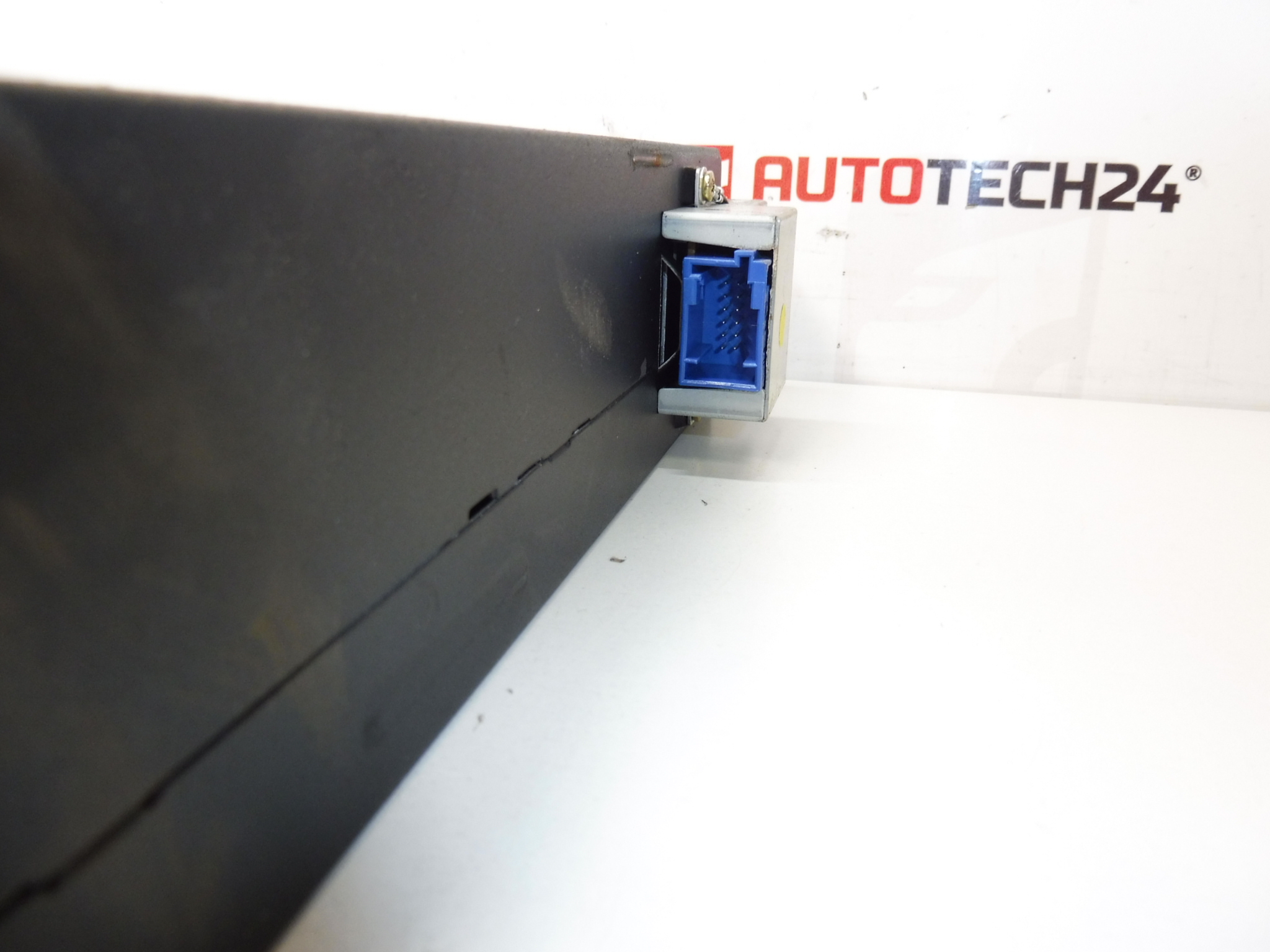 CD váltó Citroën Peugeot 9643884680