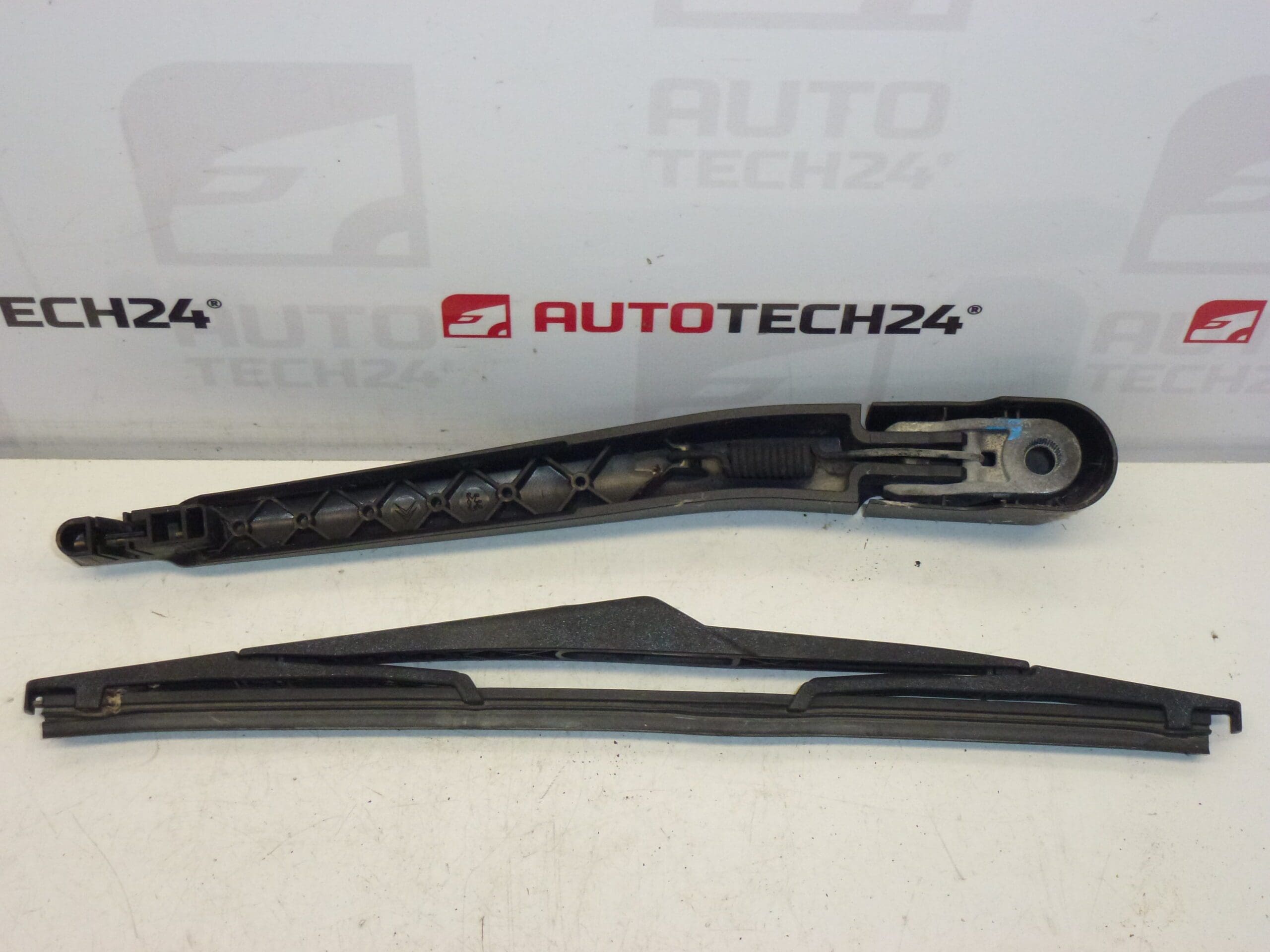 Hátsó ablaktörlő kar Citroën C4 6429X8