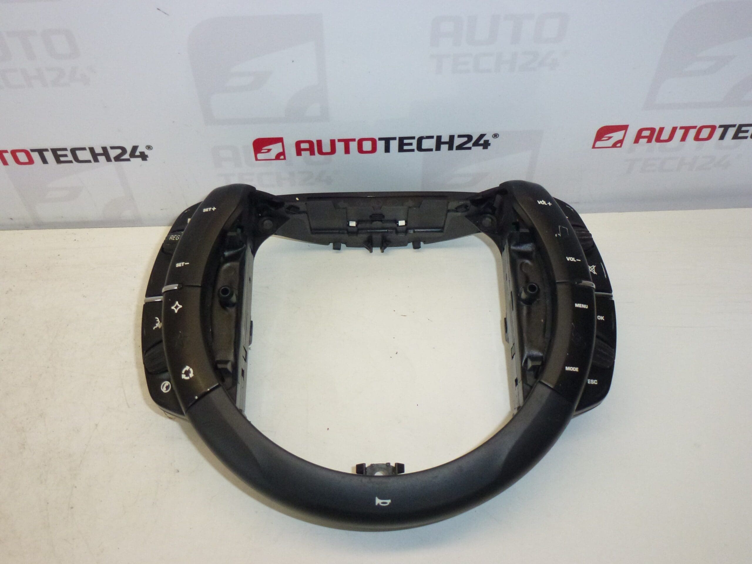 Kormányvezérlők Citroën C4 96624939XT 6242N5