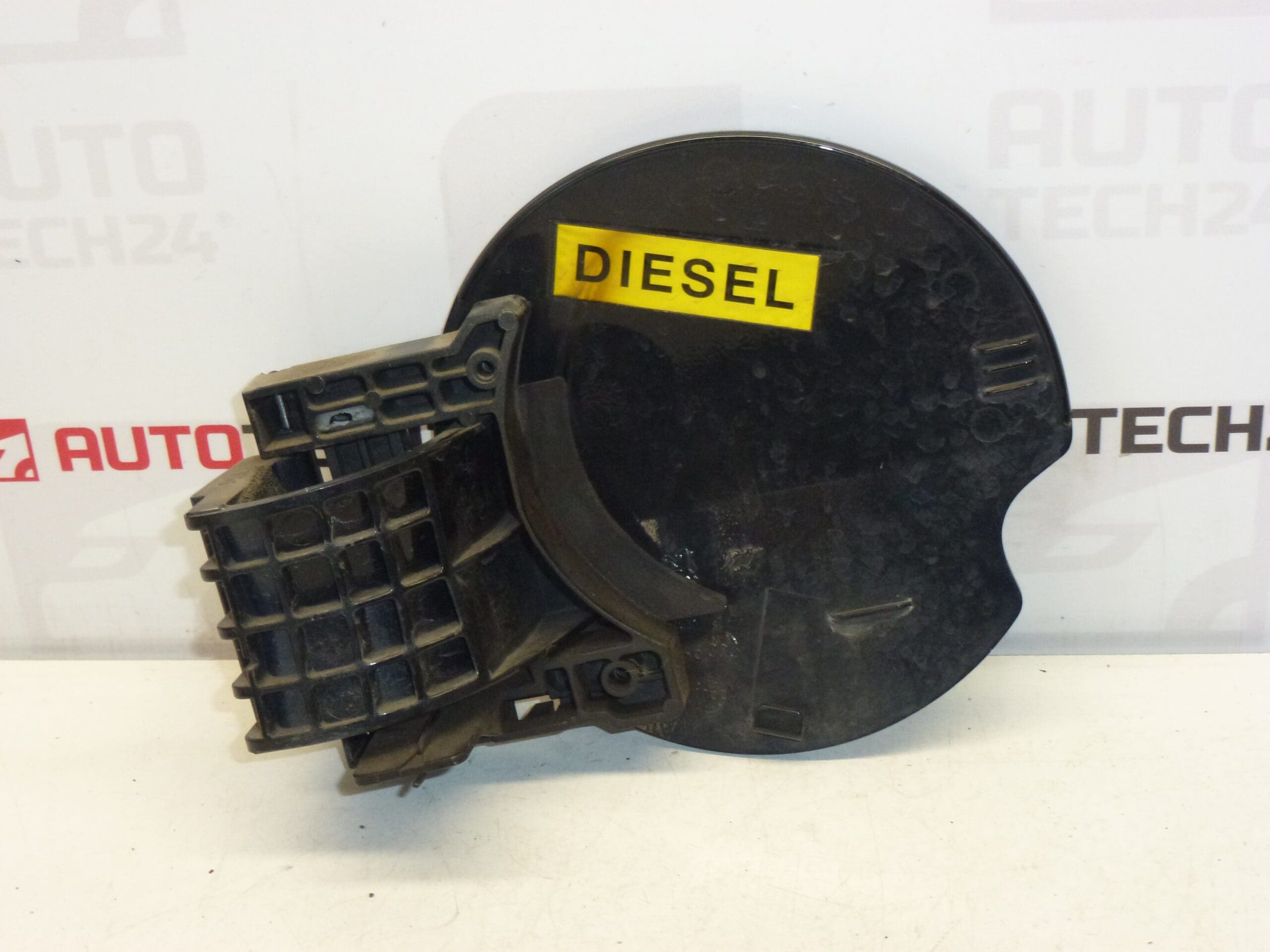 Üzemanyagtartály sapka EXLD Peugeot 307 CC 9643084577 1517A5