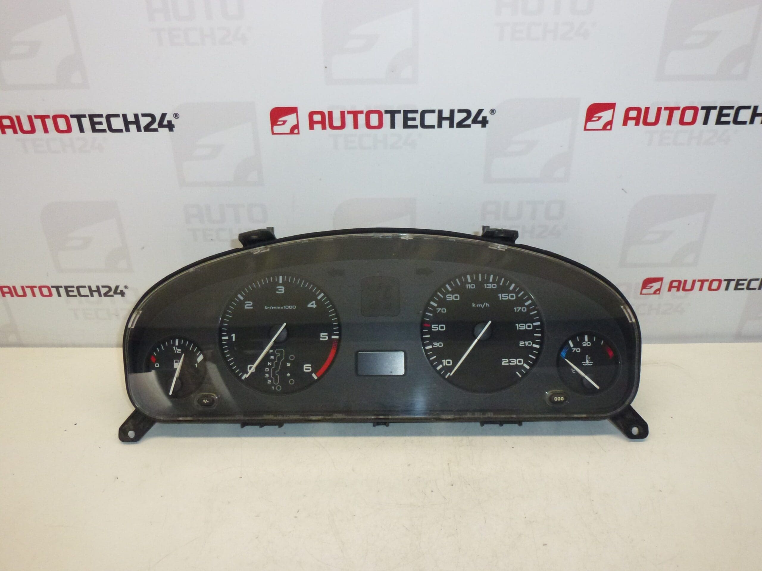 Sebességmérő Peugeot 406 2.0 HDI automata 9644232180