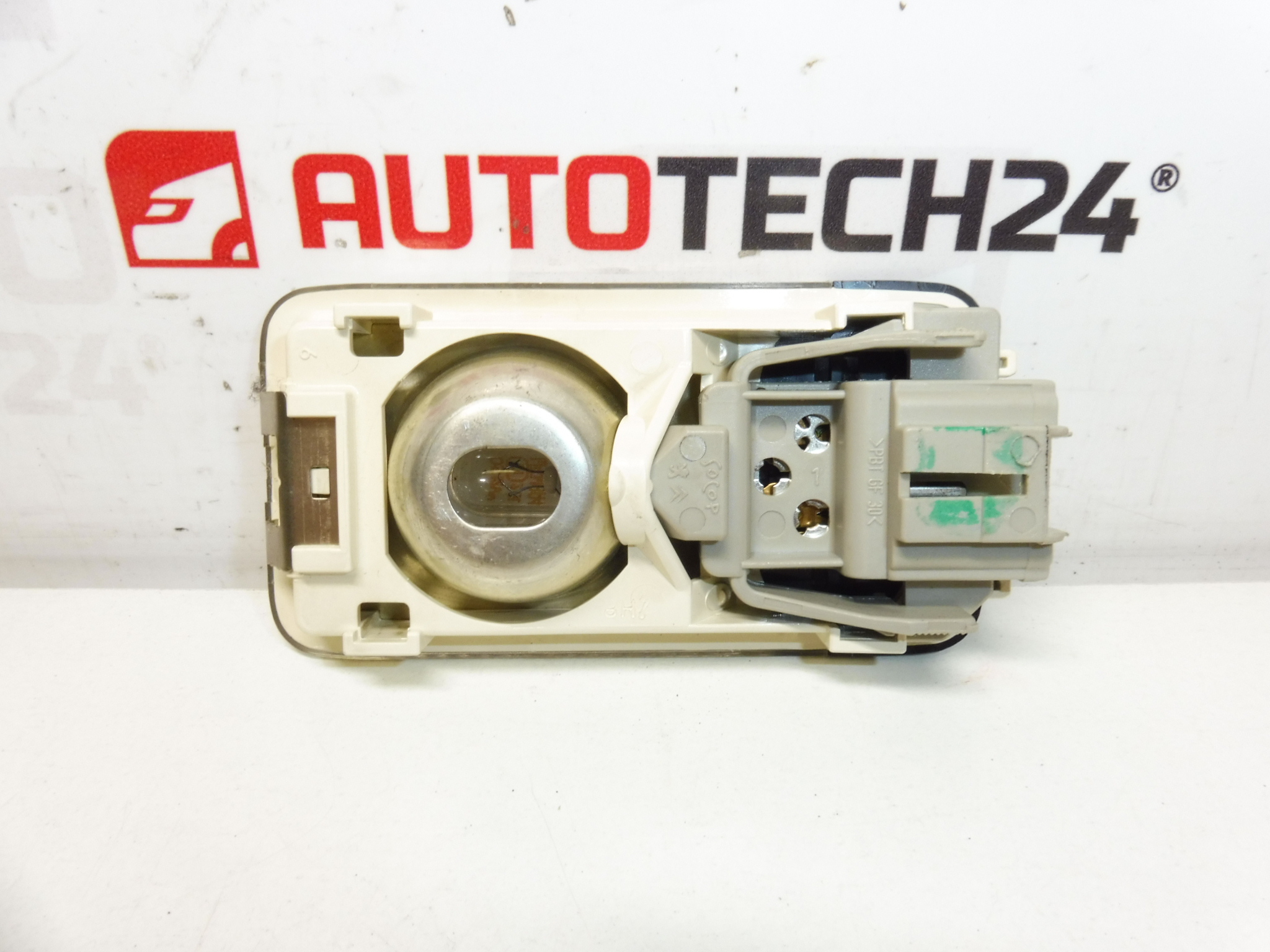 Mennyezeti lámpa első Citroën Peugeot 6362P3