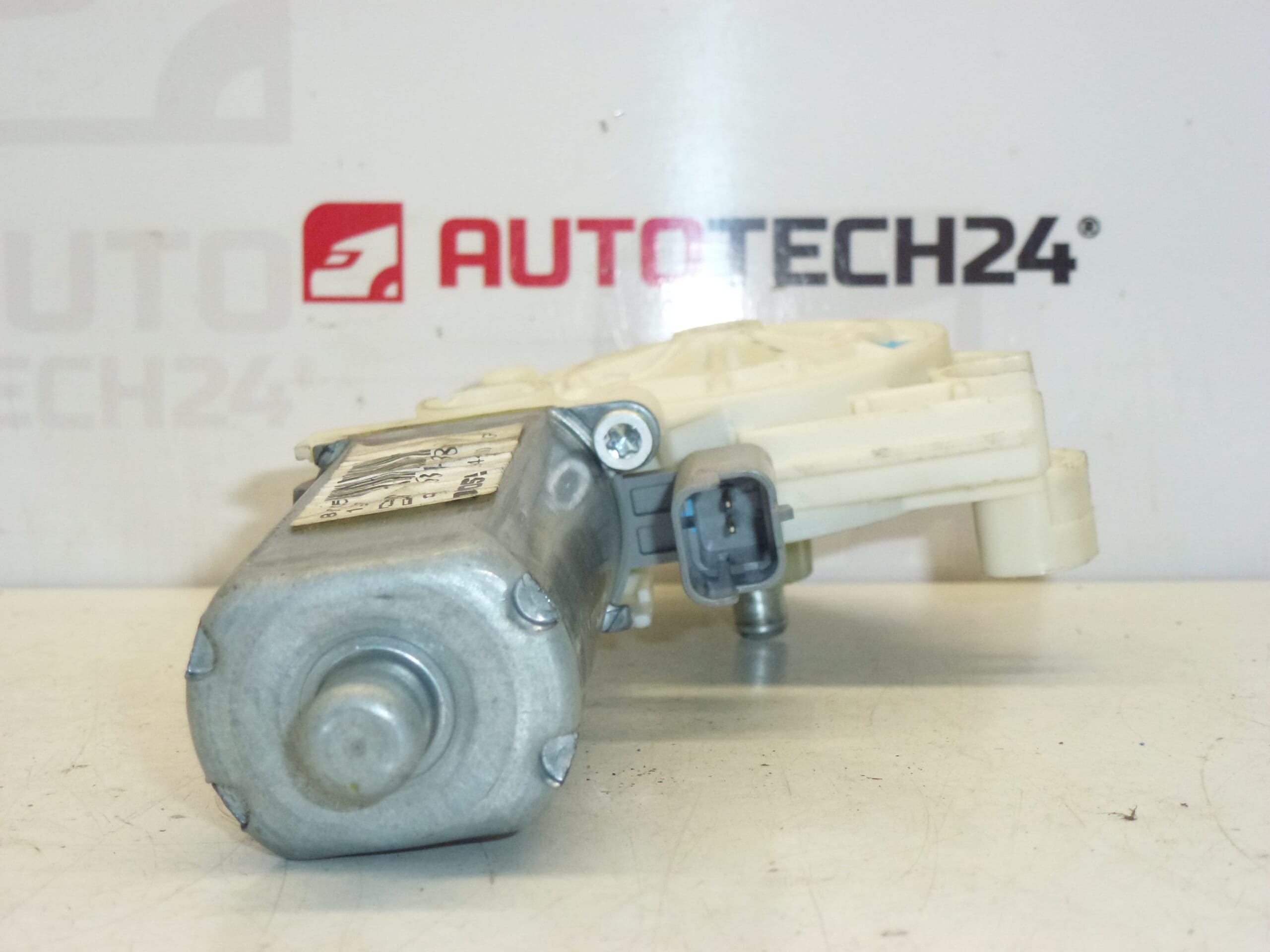 Peugeot 307 bal első ablak felhúzó motor 9634457380 9221K6