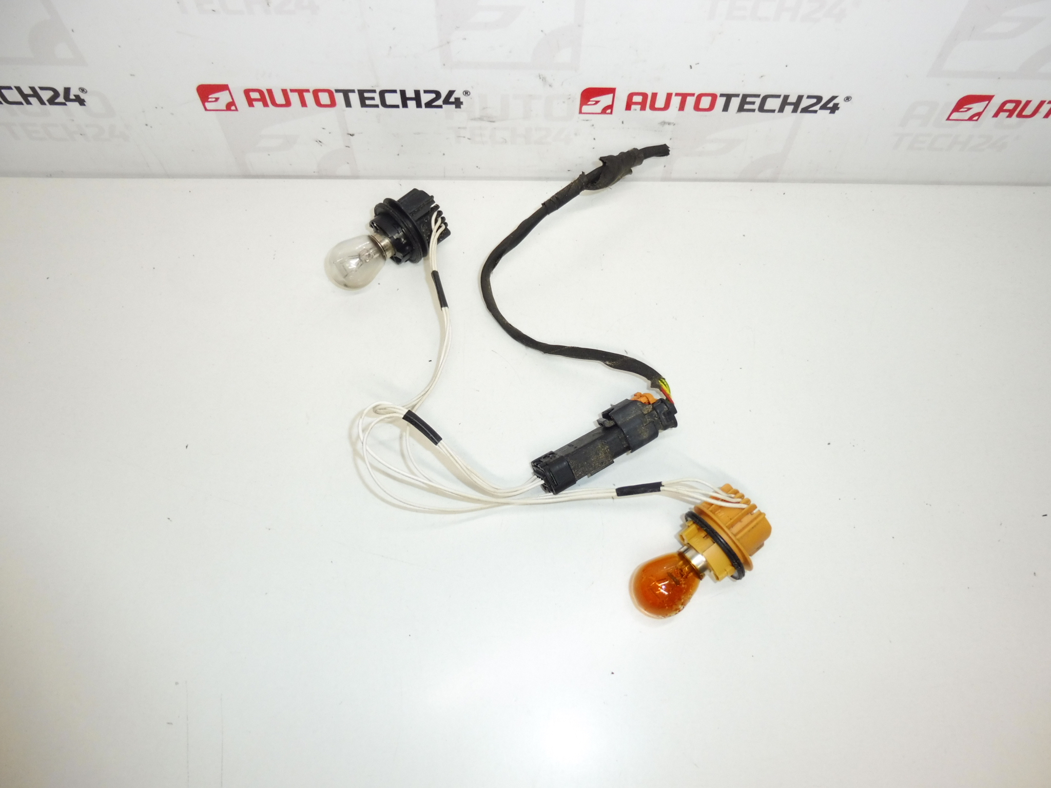 Izzófoglalat hátsó lámpa Citroën C3 Picasso 6350GL 6351GL