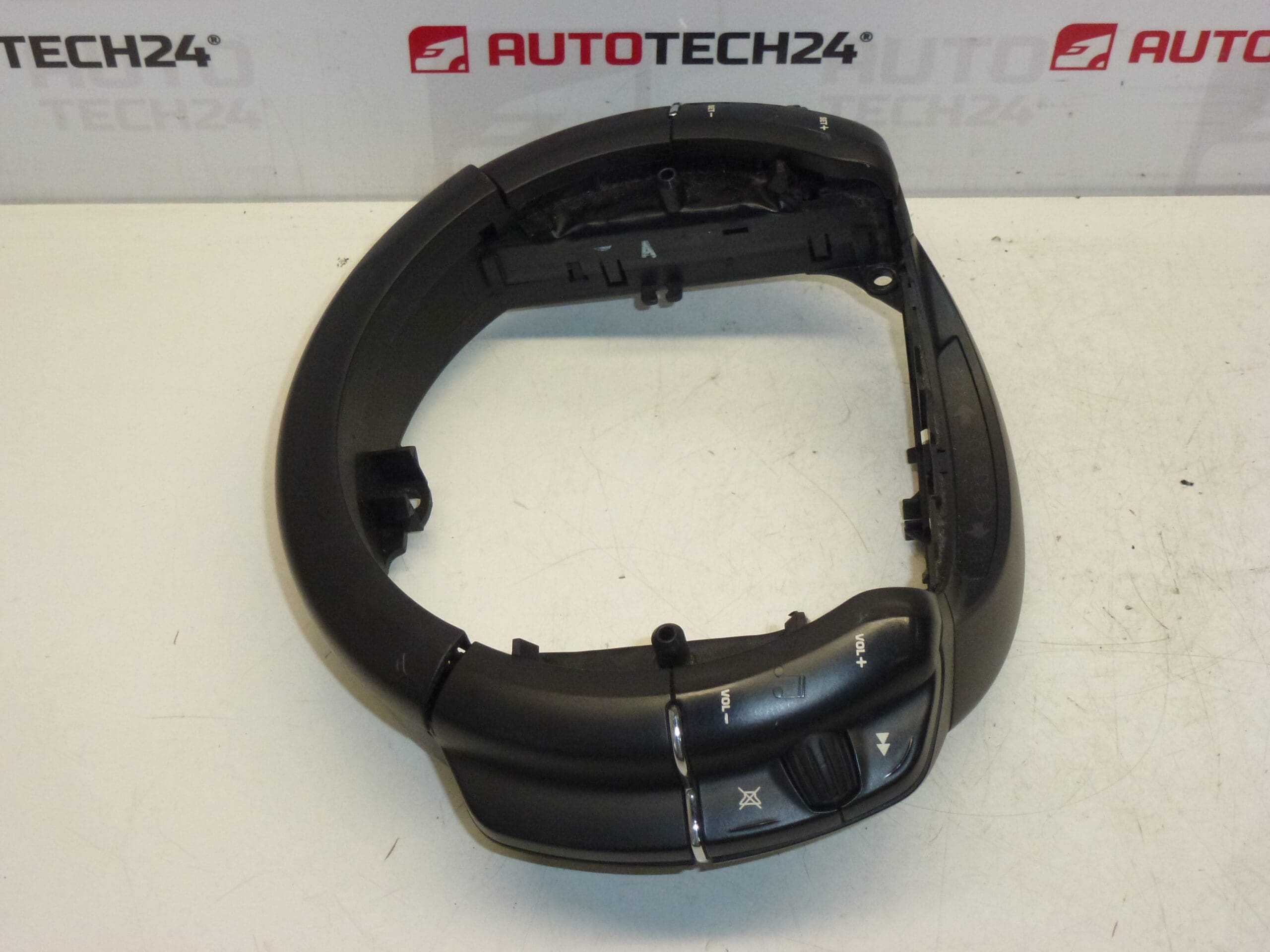 Kormányvezérlők Citroën C4 96497900XT 6239QZ 6242EZ