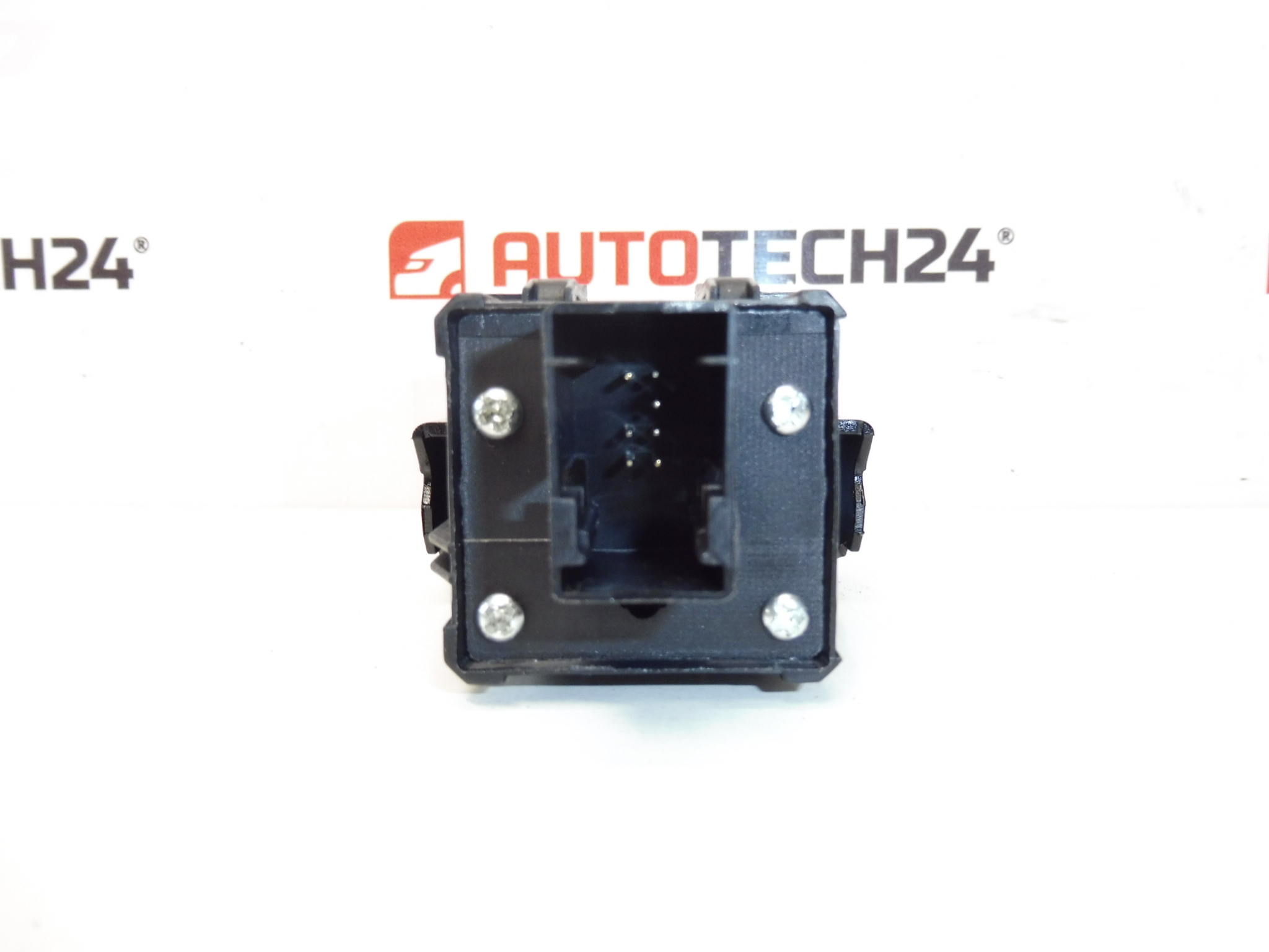 Kézifék vezérlő Citroën C4 Picasso Peugeot 3008 5008 9666405677 470706 új