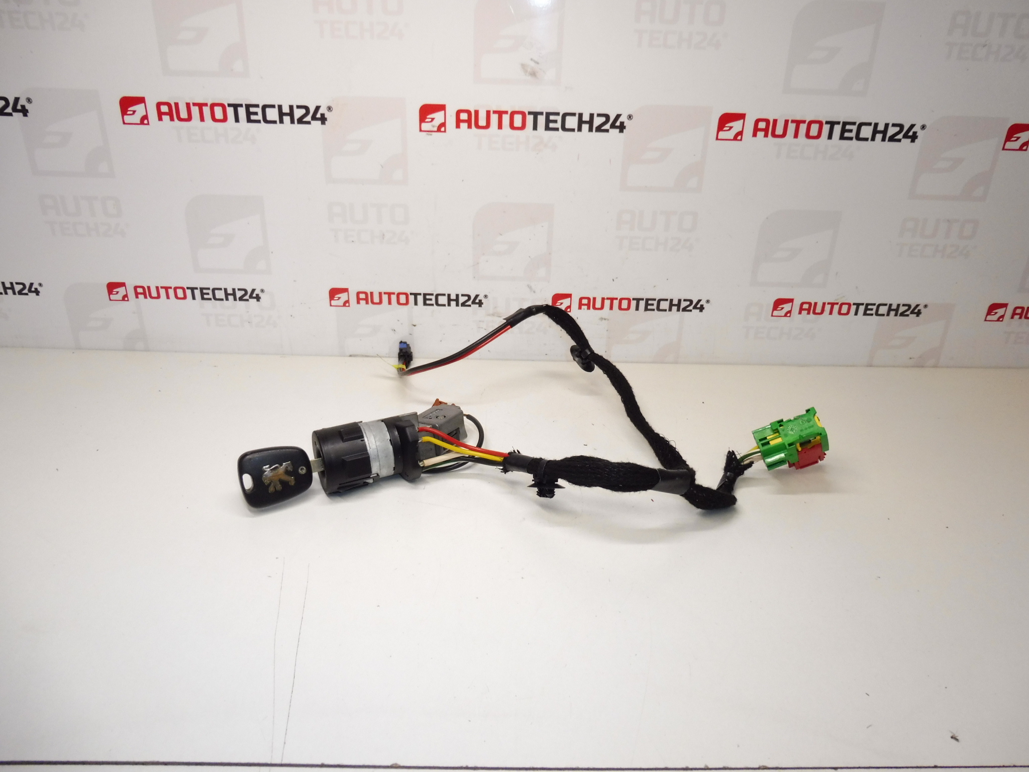 Kapcsolódoboz Peugeot 307 4162X4