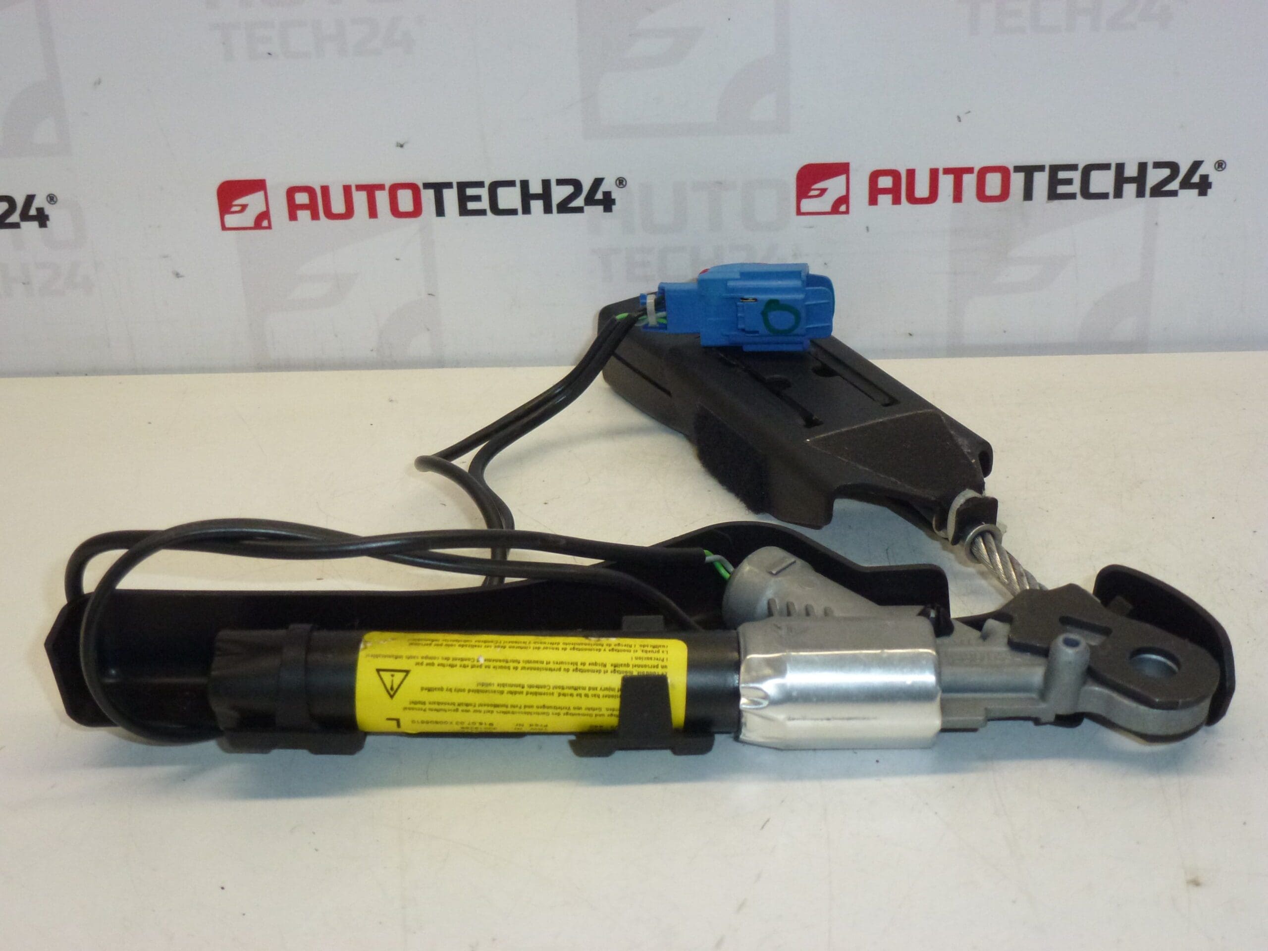 Bal első pirofeszítő Citroën C2 C3 9640676877 8973TH