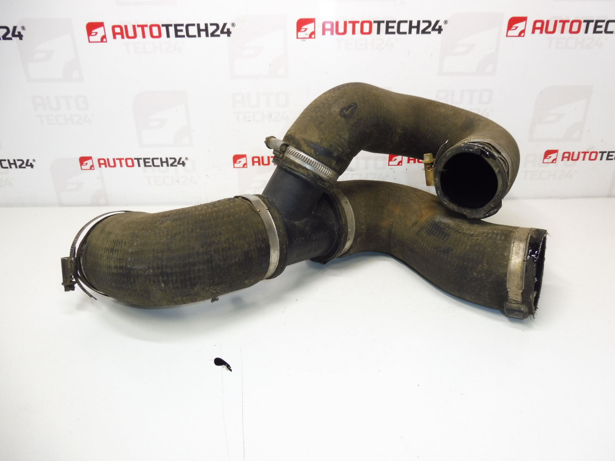 Levegőcsatlakozás a hőcserélőnél Citroën Peugeot 2.2 HDI 9651138780 0382EV