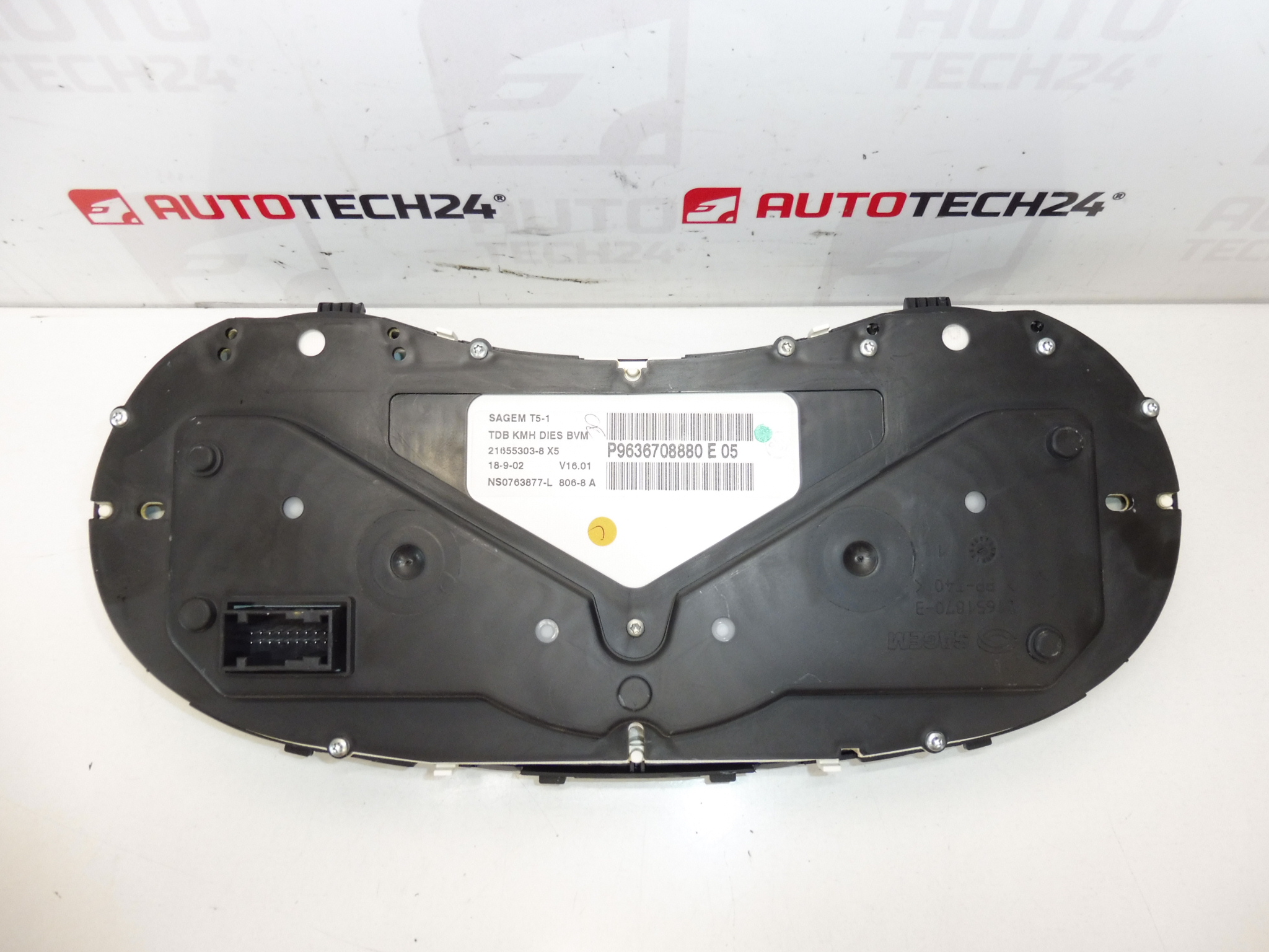 Sebességmérő Peugeot 307 futásteljesítmény 330000 km 9636708880 6104R2