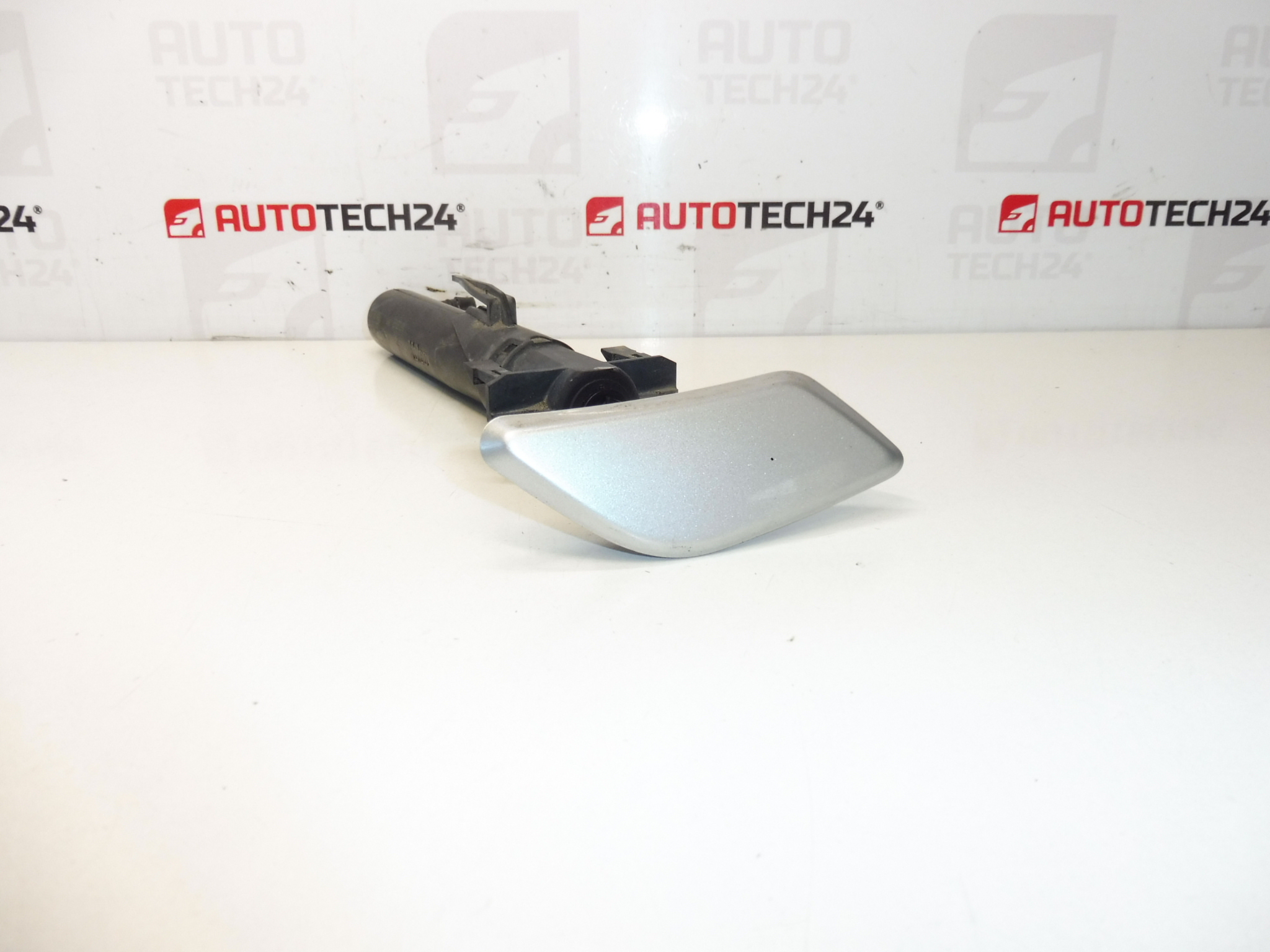 Jobb fényszórómosó fúvóka Peugeot 307 II 6438P1 6438S5 6438T0