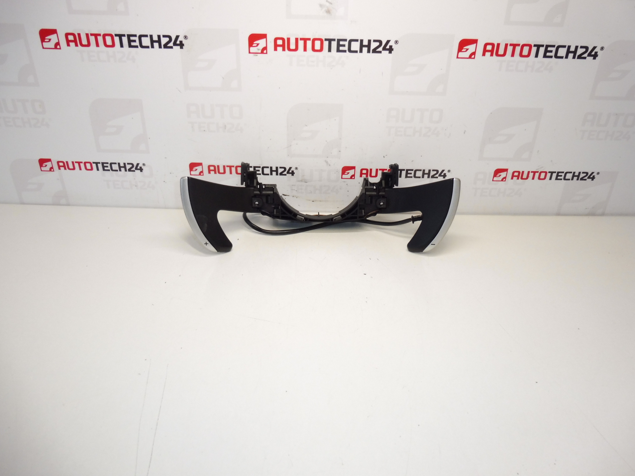 Citroën Peugeot sebességváltó lapát vezérlők 96667245XT 624363