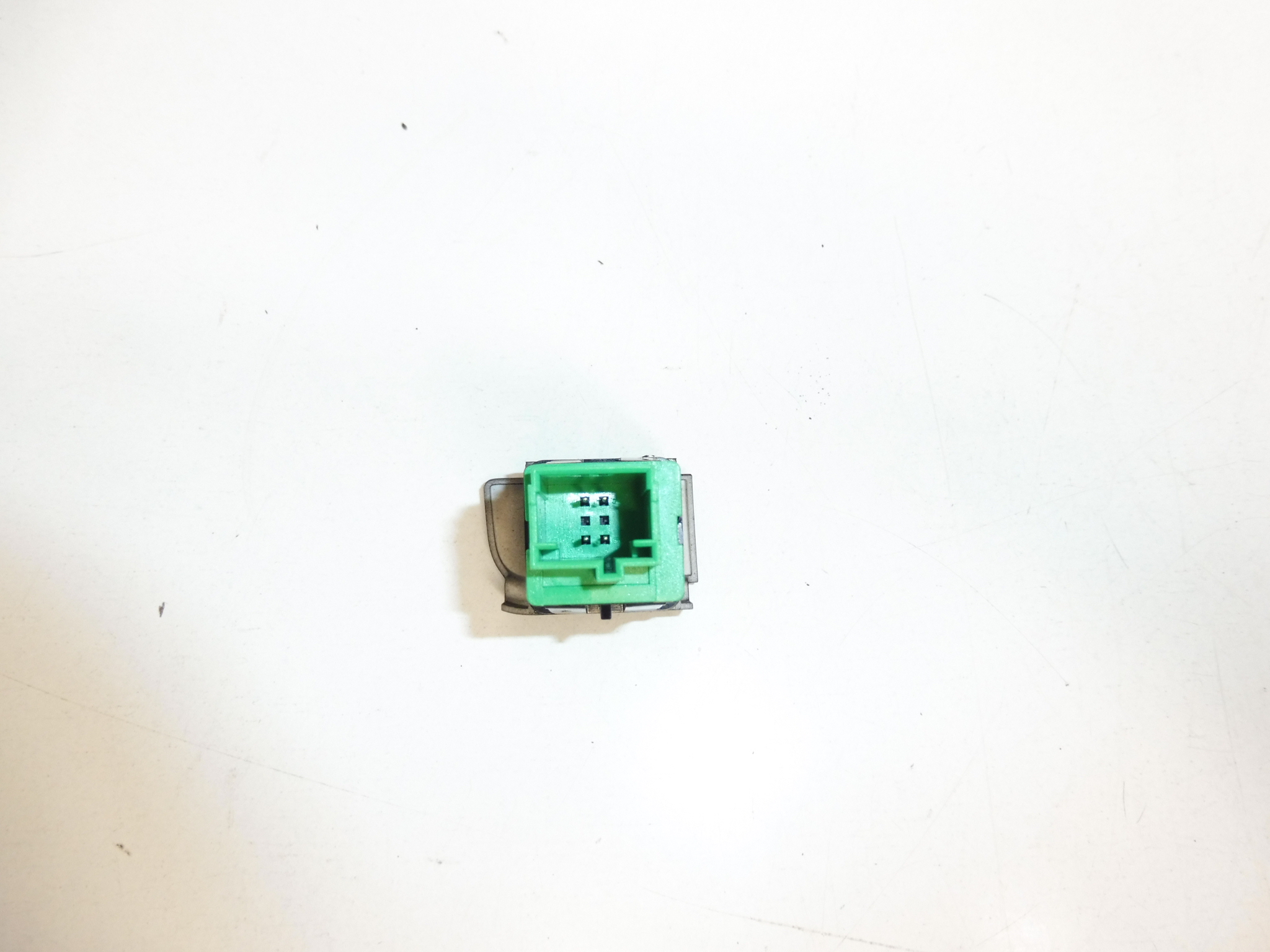 Peugeot segélyhívó kapcsoló 96653731ZD 6574KX