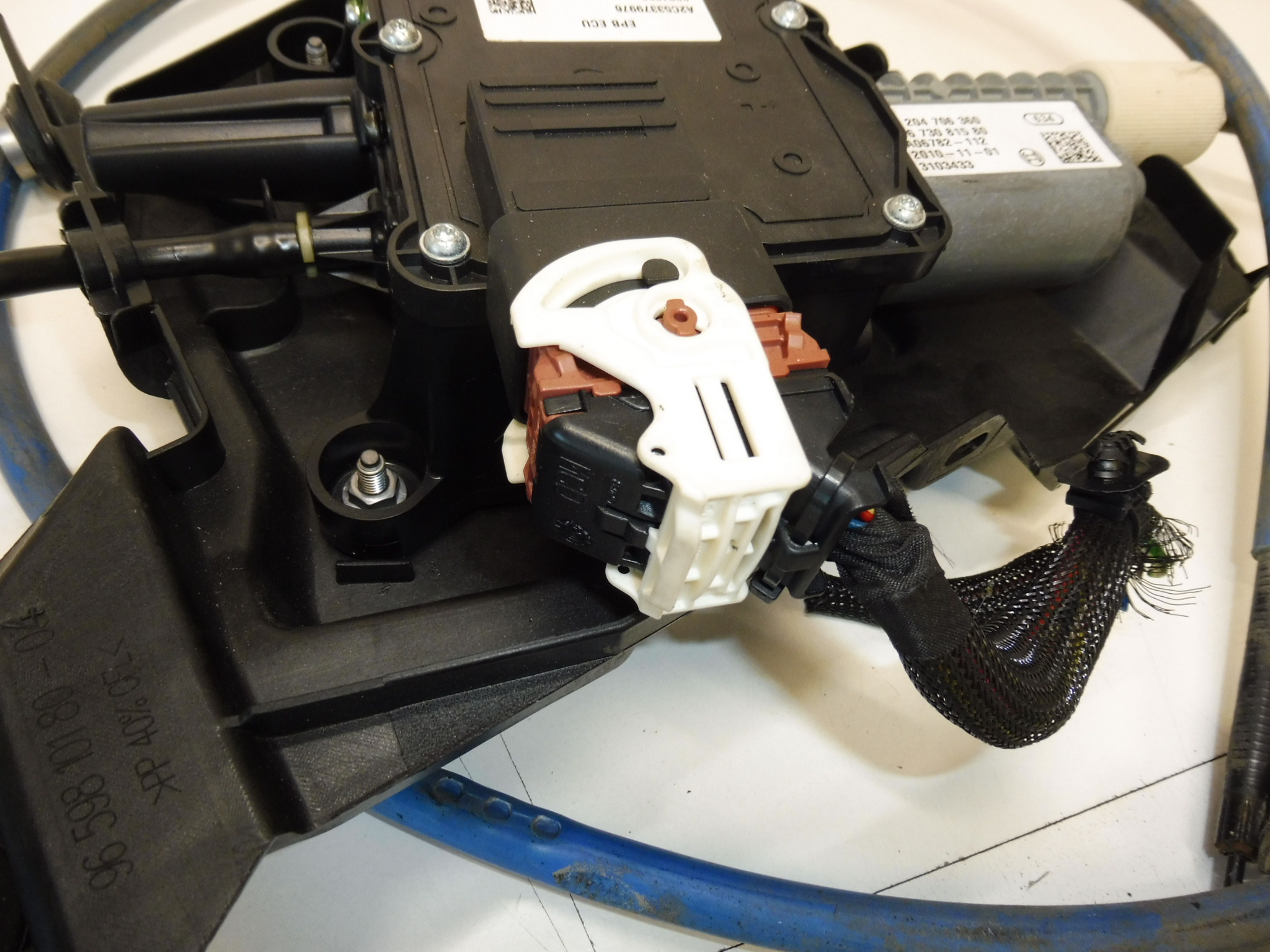 Elektronikus kézifék Peugeot 5008 I 0204706360 9673081580 470219